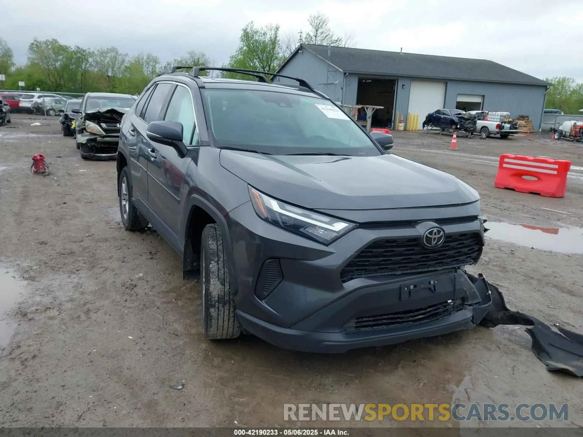 1 Photograph of a damaged car 2T3P1RFV3PW351459 TOYOTA RAV4 2023