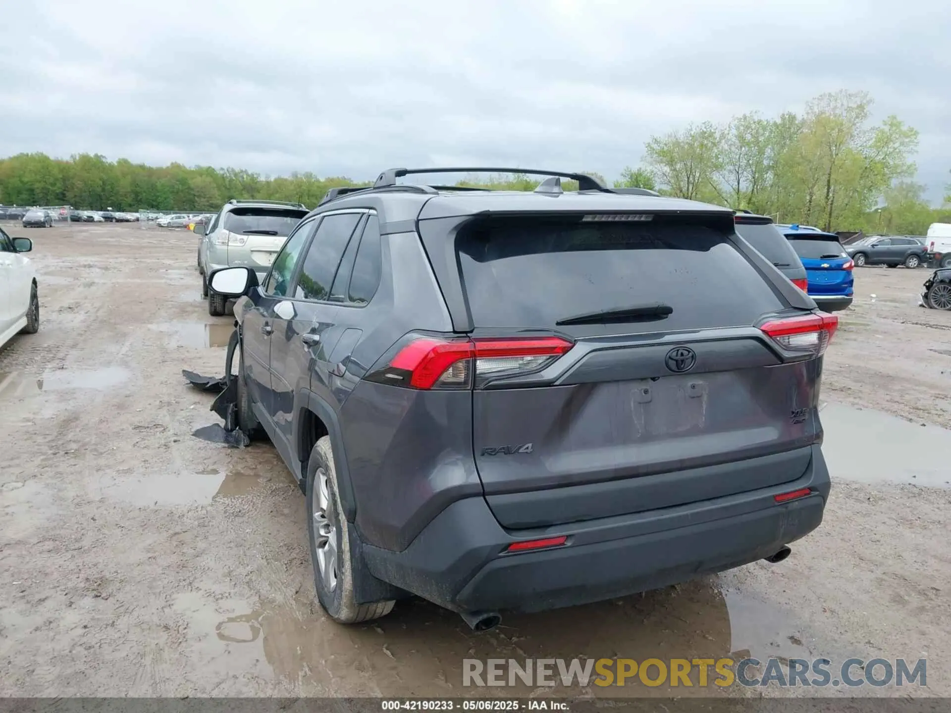 3 Photograph of a damaged car 2T3P1RFV3PW351459 TOYOTA RAV4 2023