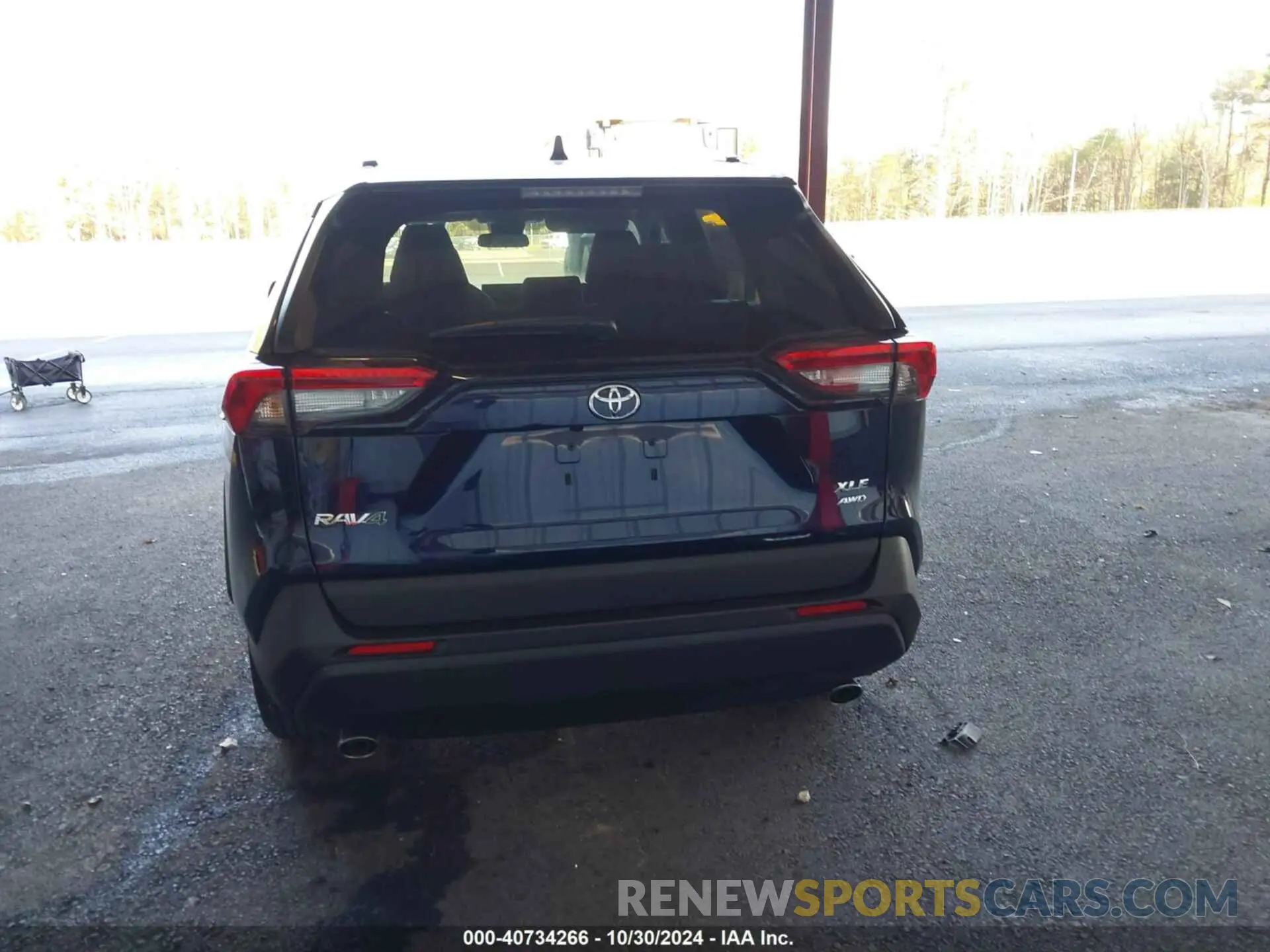 17 Photograph of a damaged car 2T3P1RFV3PW364566 TOYOTA RAV4 2023