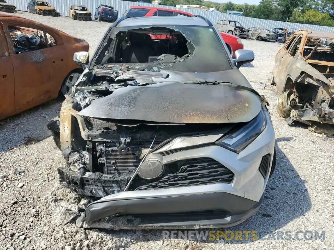 5 Photograph of a damaged car 2T3P1RFV3PW373848 TOYOTA RAV4 2023