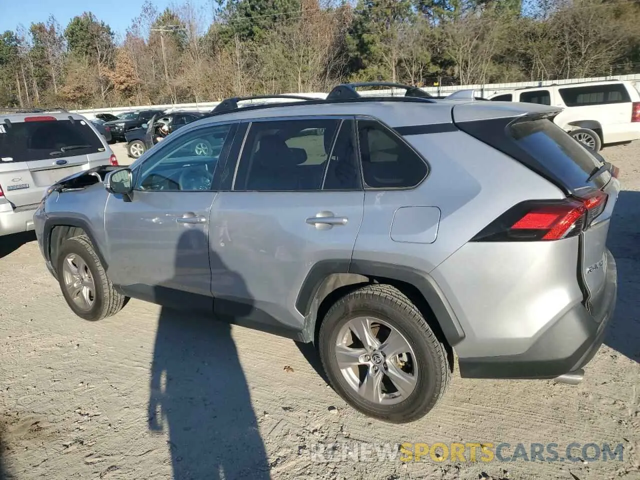 2 Photograph of a damaged car 2T3P1RFV5PC326774 TOYOTA RAV4 2023