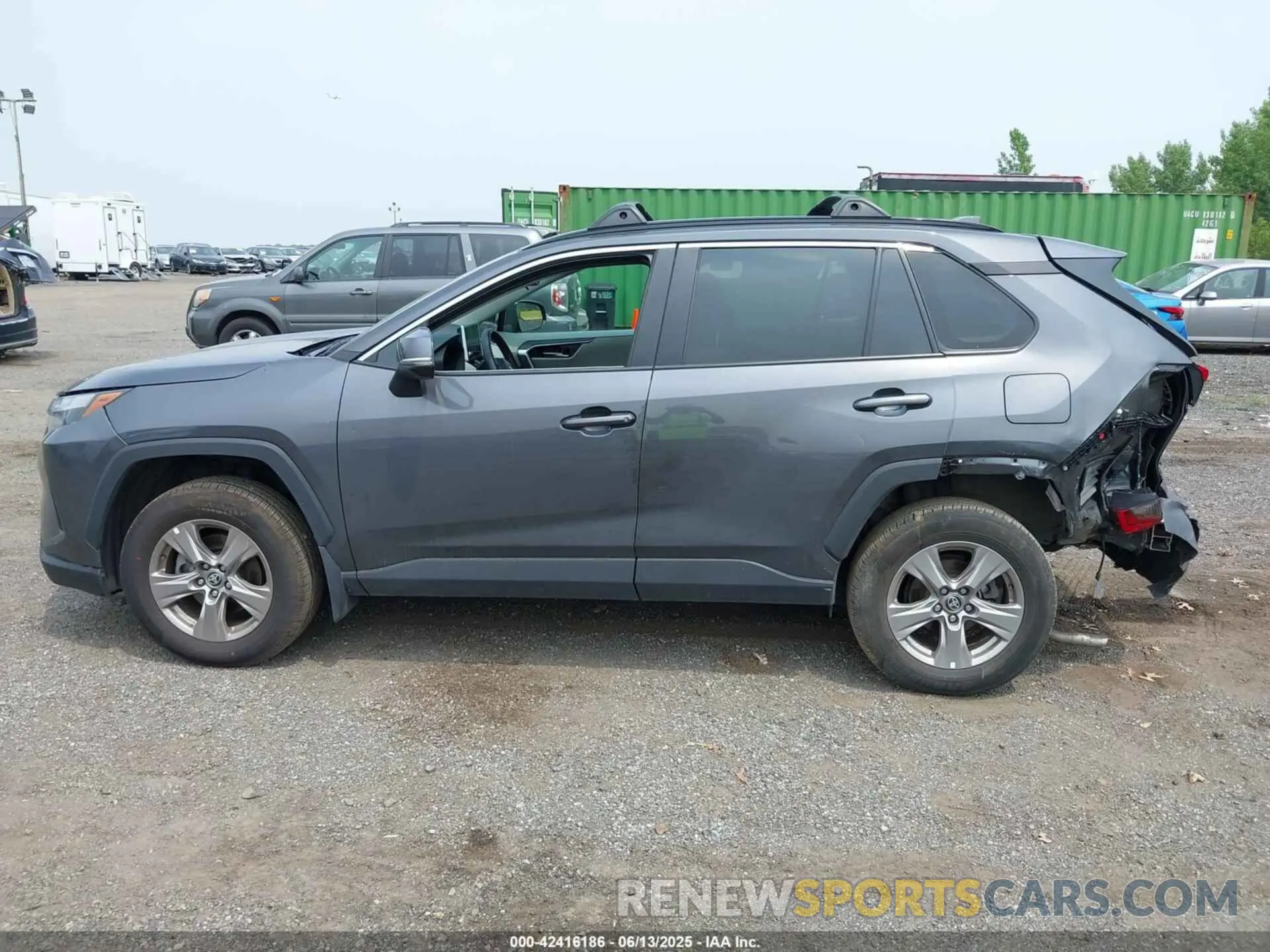 14 Photograph of a damaged car 2T3P1RFV5PC369009 TOYOTA RAV4 2023