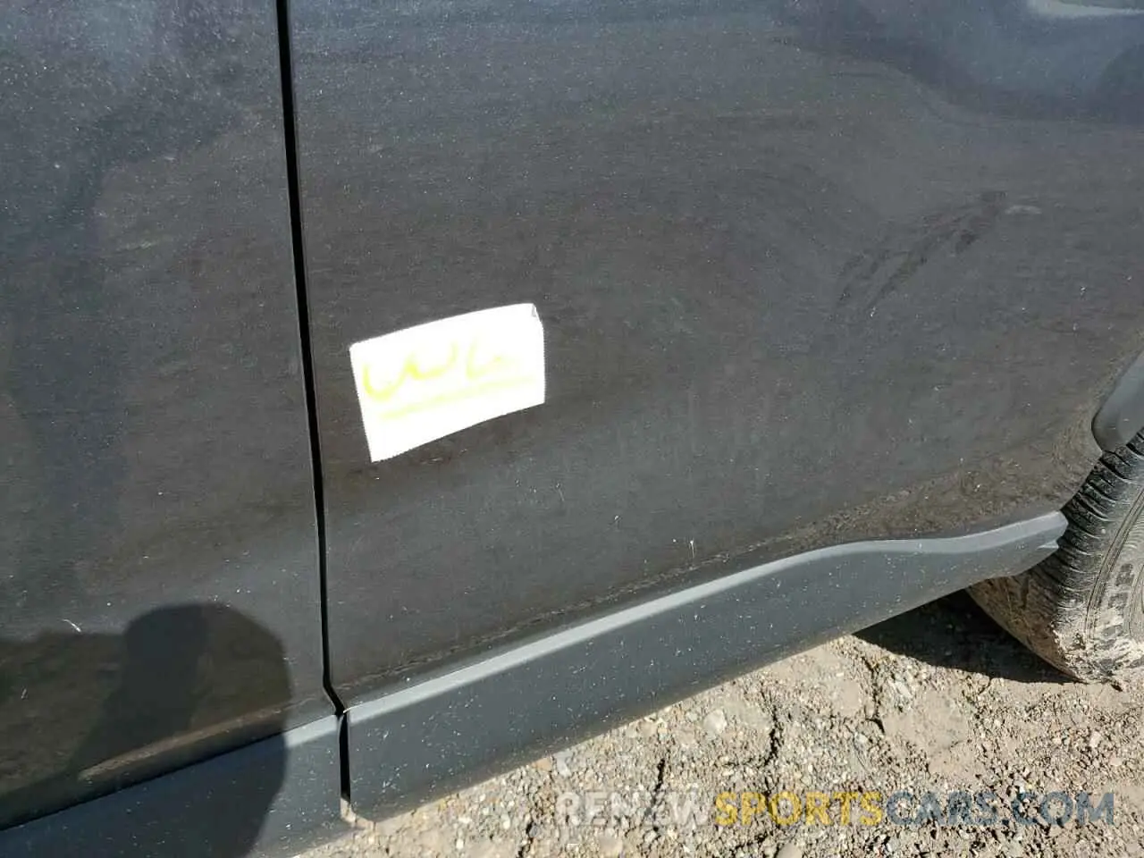 13 Photograph of a damaged car 2T3P1RFV5PC373660 TOYOTA RAV4 2023