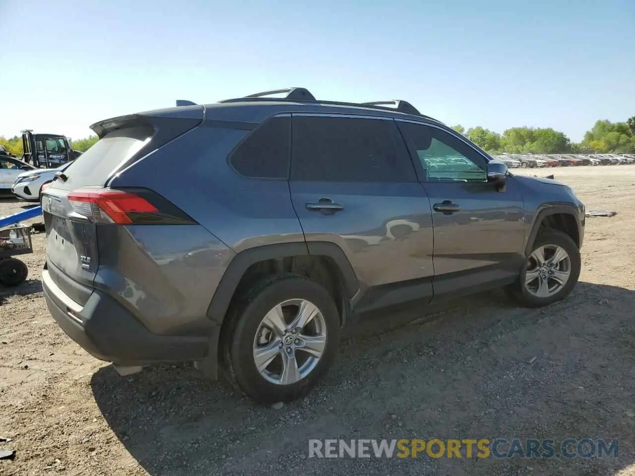 3 Photograph of a damaged car 2T3P1RFV5PC373660 TOYOTA RAV4 2023