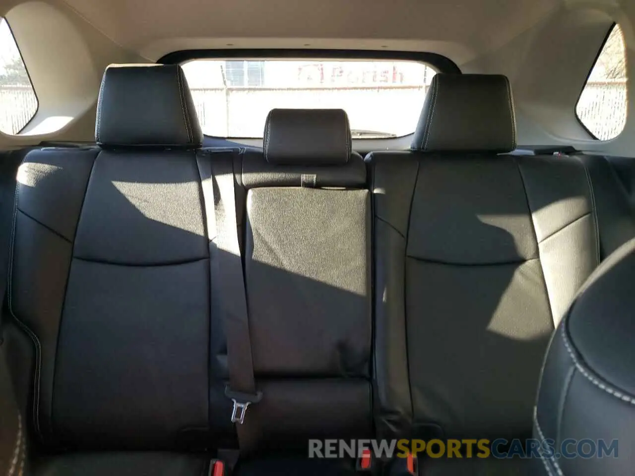 10 Photograph of a damaged car 2T3P1RFV5PC389325 TOYOTA RAV4 2023