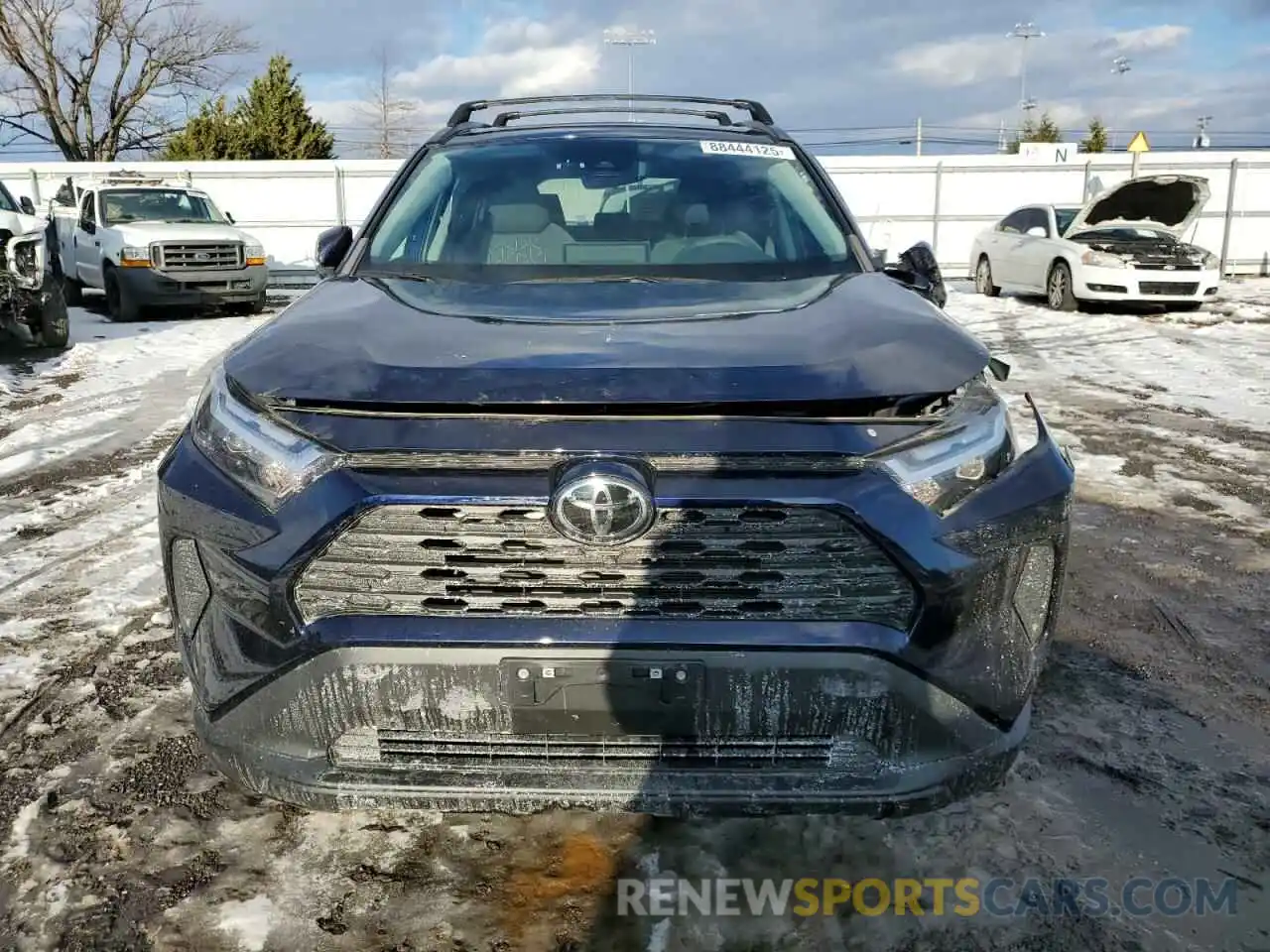 5 Photograph of a damaged car 2T3P1RFV5PW352189 TOYOTA RAV4 2023