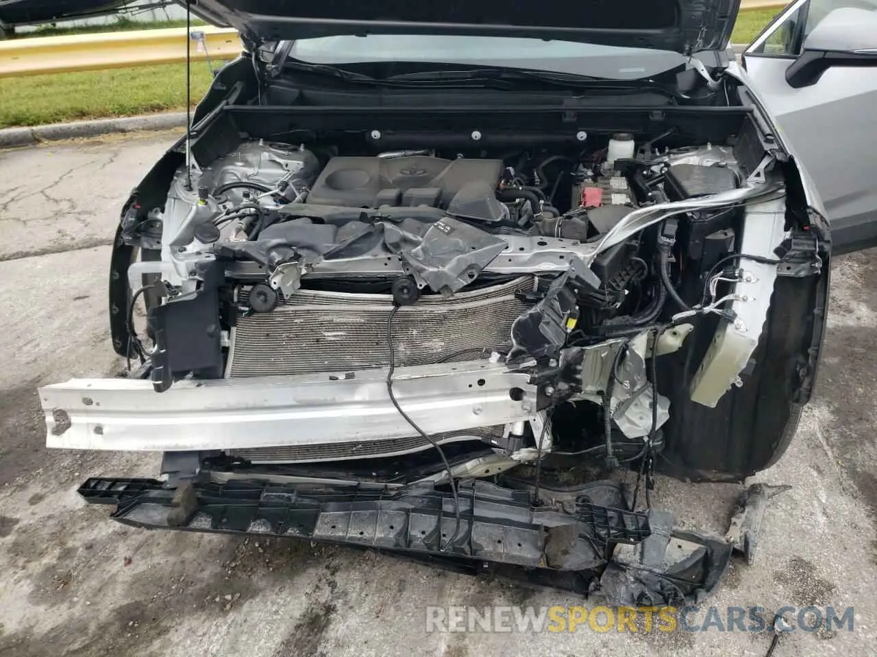 12 Photograph of a damaged car 2T3P1RFV5PW364391 TOYOTA RAV4 2023