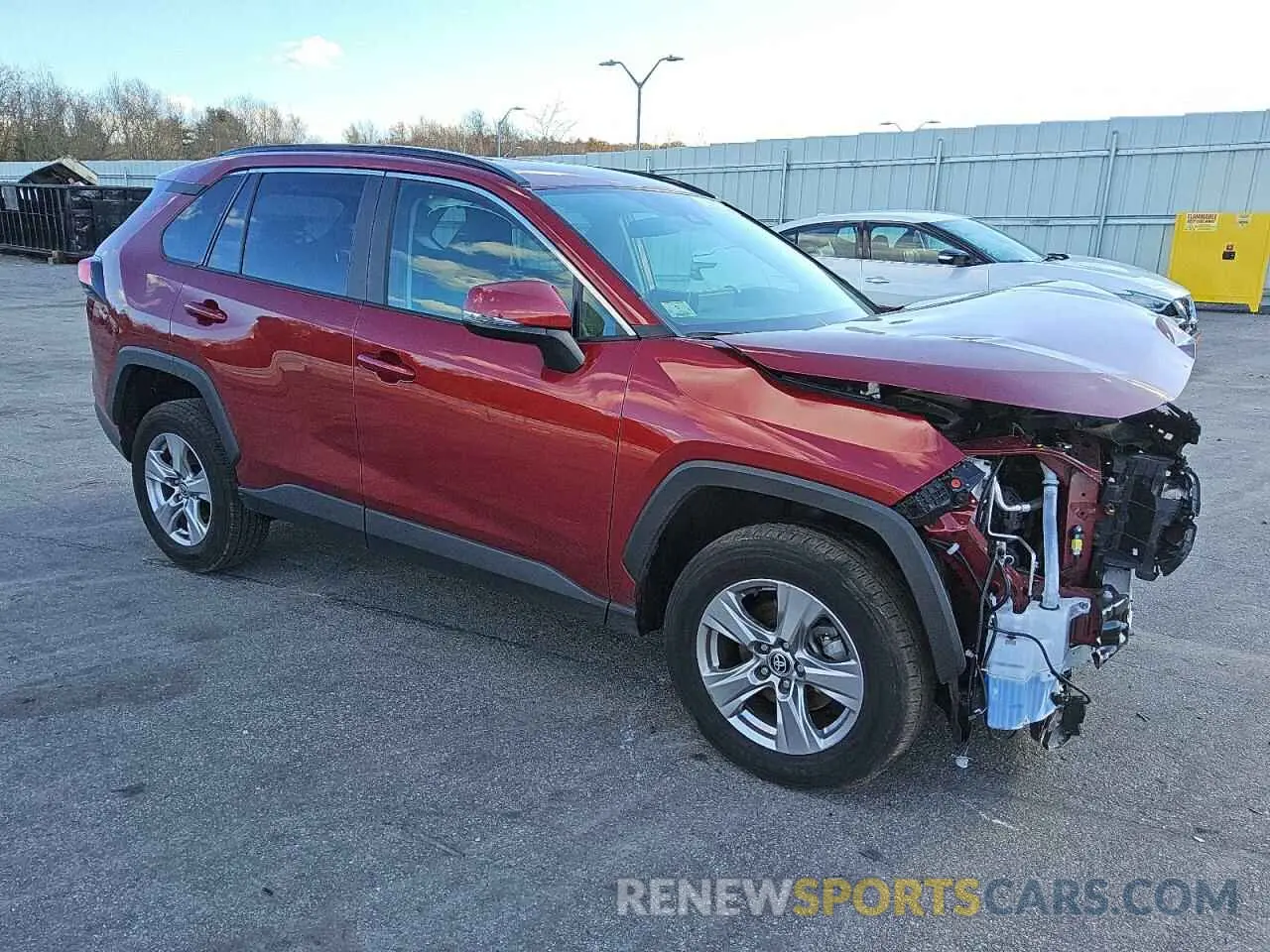 4 Photograph of a damaged car 2T3P1RFV5PW373009 TOYOTA RAV4 2023