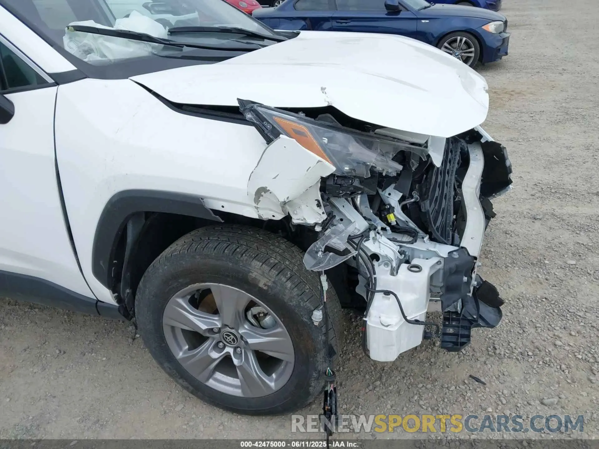 21 Photograph of a damaged car 2T3P1RFV5PW376458 TOYOTA RAV4 2023