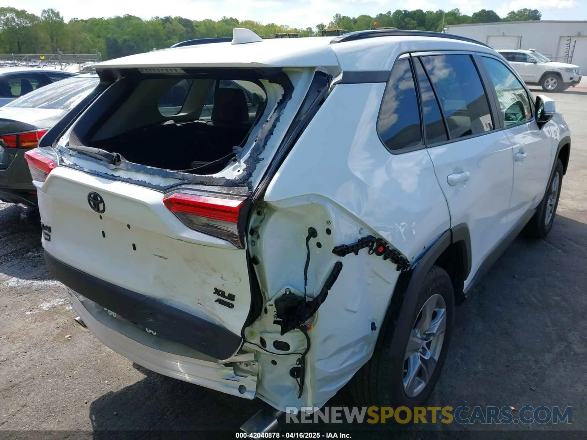6 Photograph of a damaged car 2T3P1RFV6PC385994 TOYOTA RAV4 2023