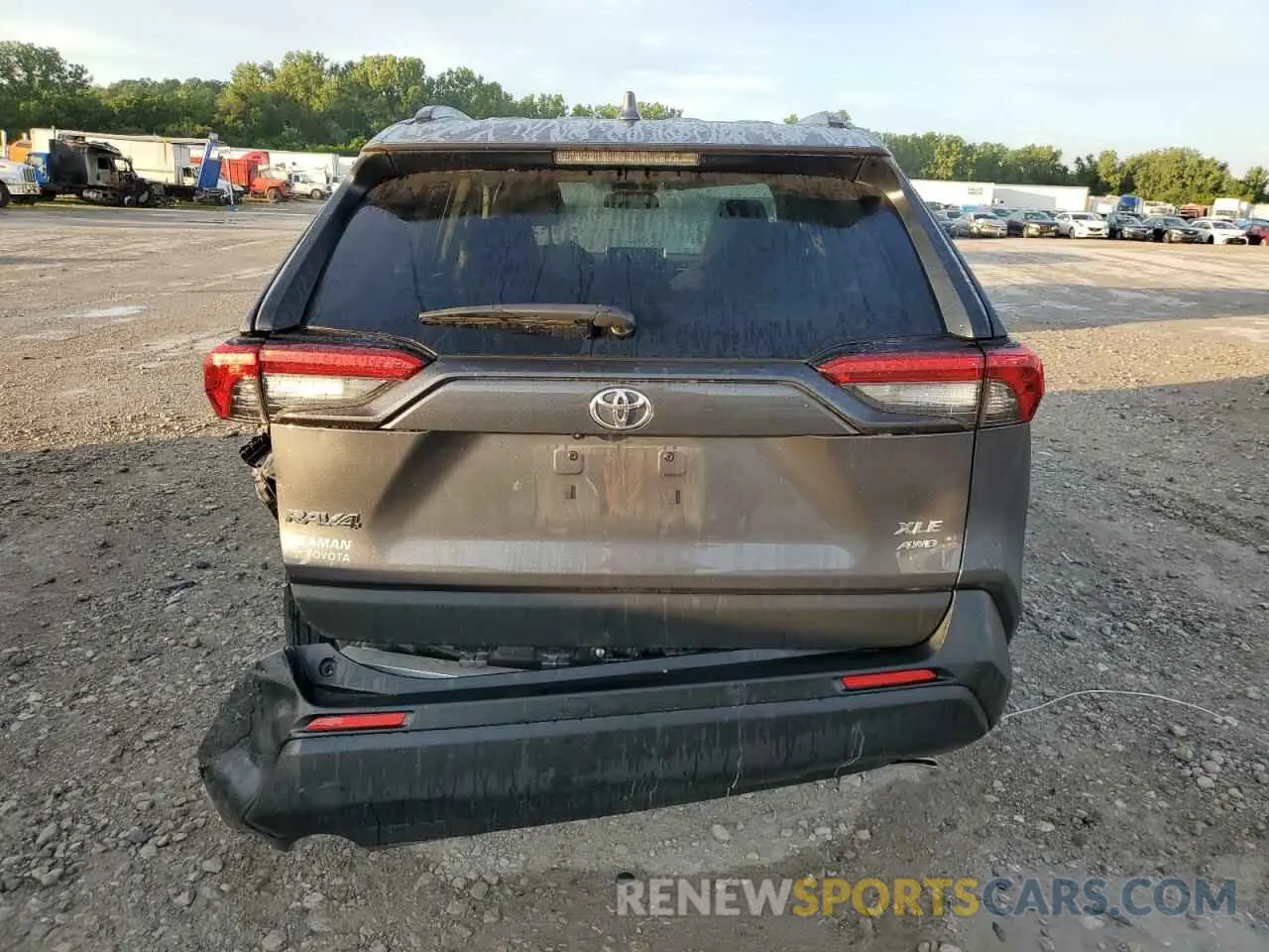6 Photograph of a damaged car 2T3P1RFV6PW403702 TOYOTA RAV4 2023