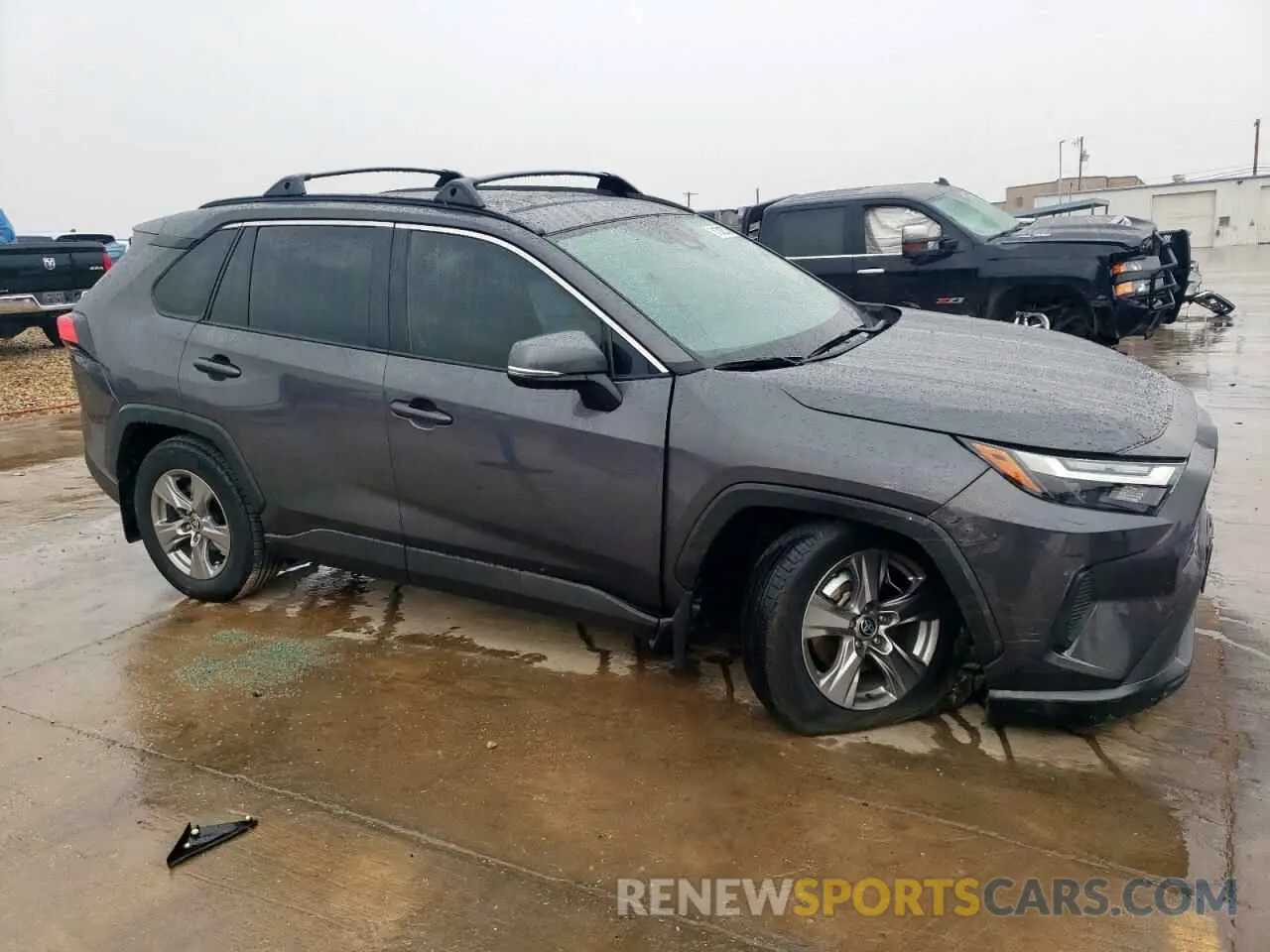 4 Photograph of a damaged car 2T3P1RFV6PW405613 TOYOTA RAV4 2023