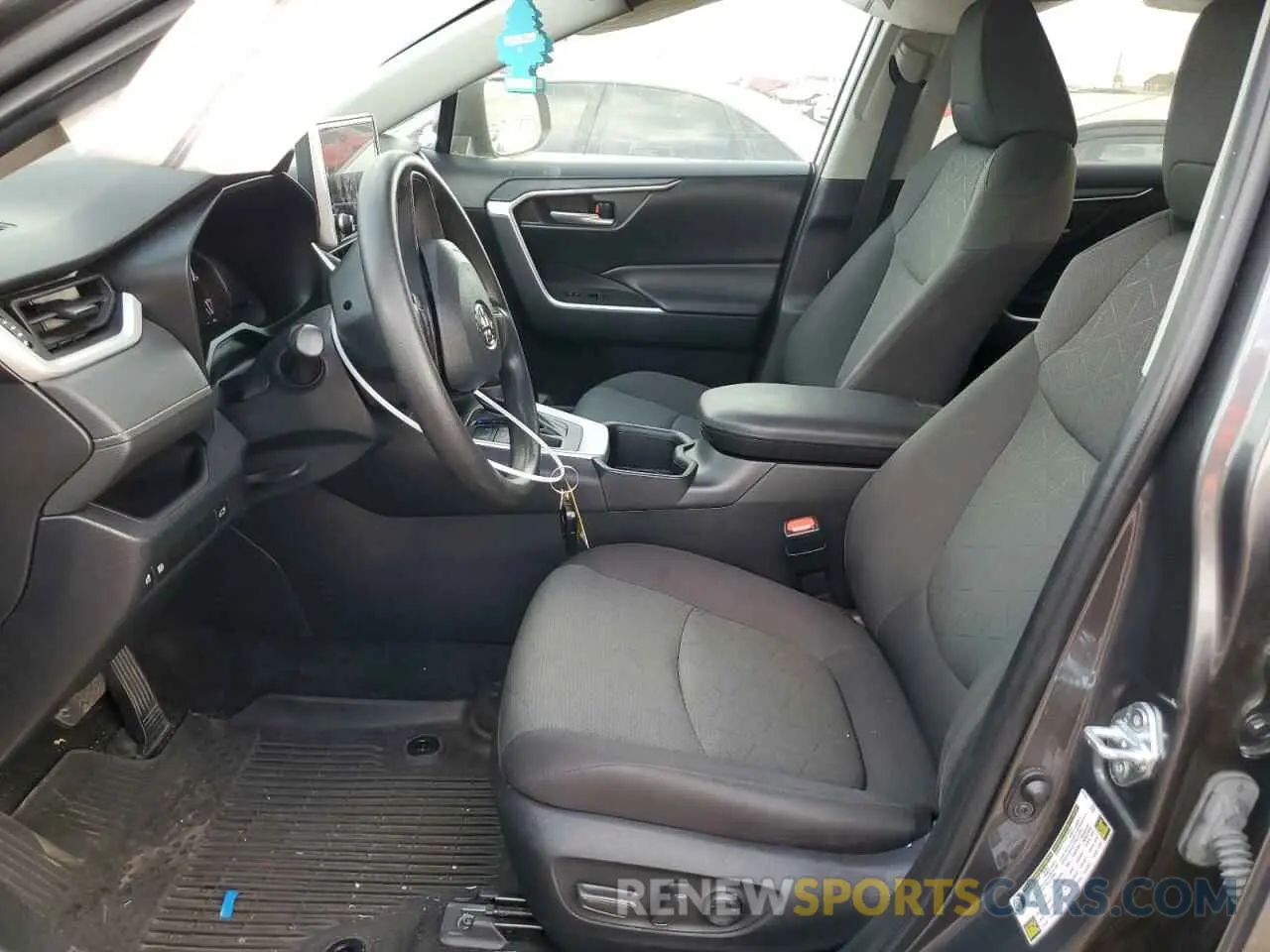 7 Photograph of a damaged car 2T3P1RFV7PC338893 TOYOTA RAV4 2023