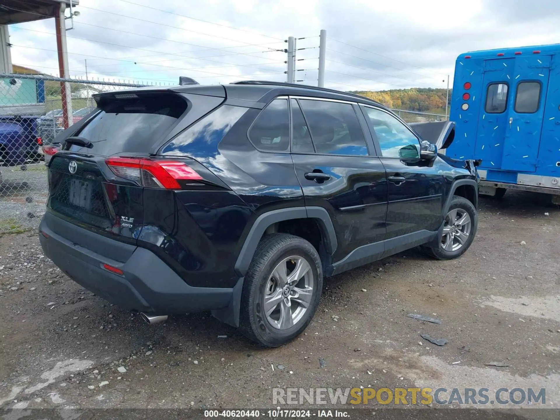 4 Photograph of a damaged car 2T3P1RFV7PC382327 TOYOTA RAV4 2023