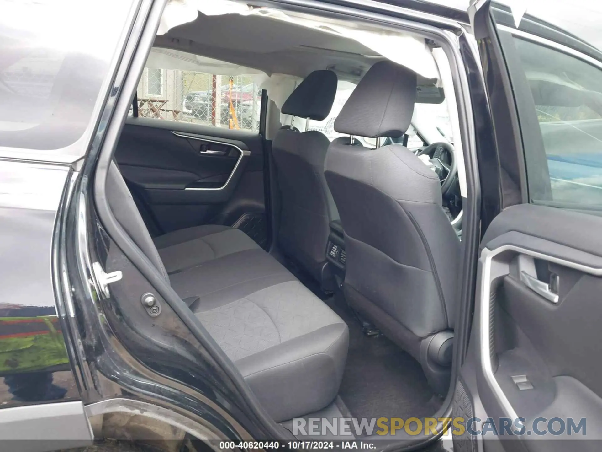 8 Photograph of a damaged car 2T3P1RFV7PC382327 TOYOTA RAV4 2023