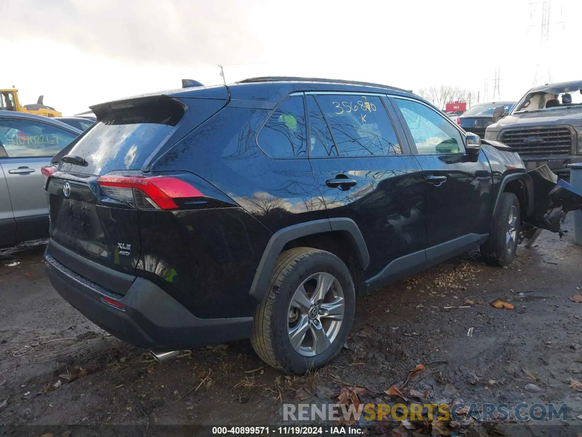 4 Photograph of a damaged car 2T3P1RFV8PC356870 TOYOTA RAV4 2023