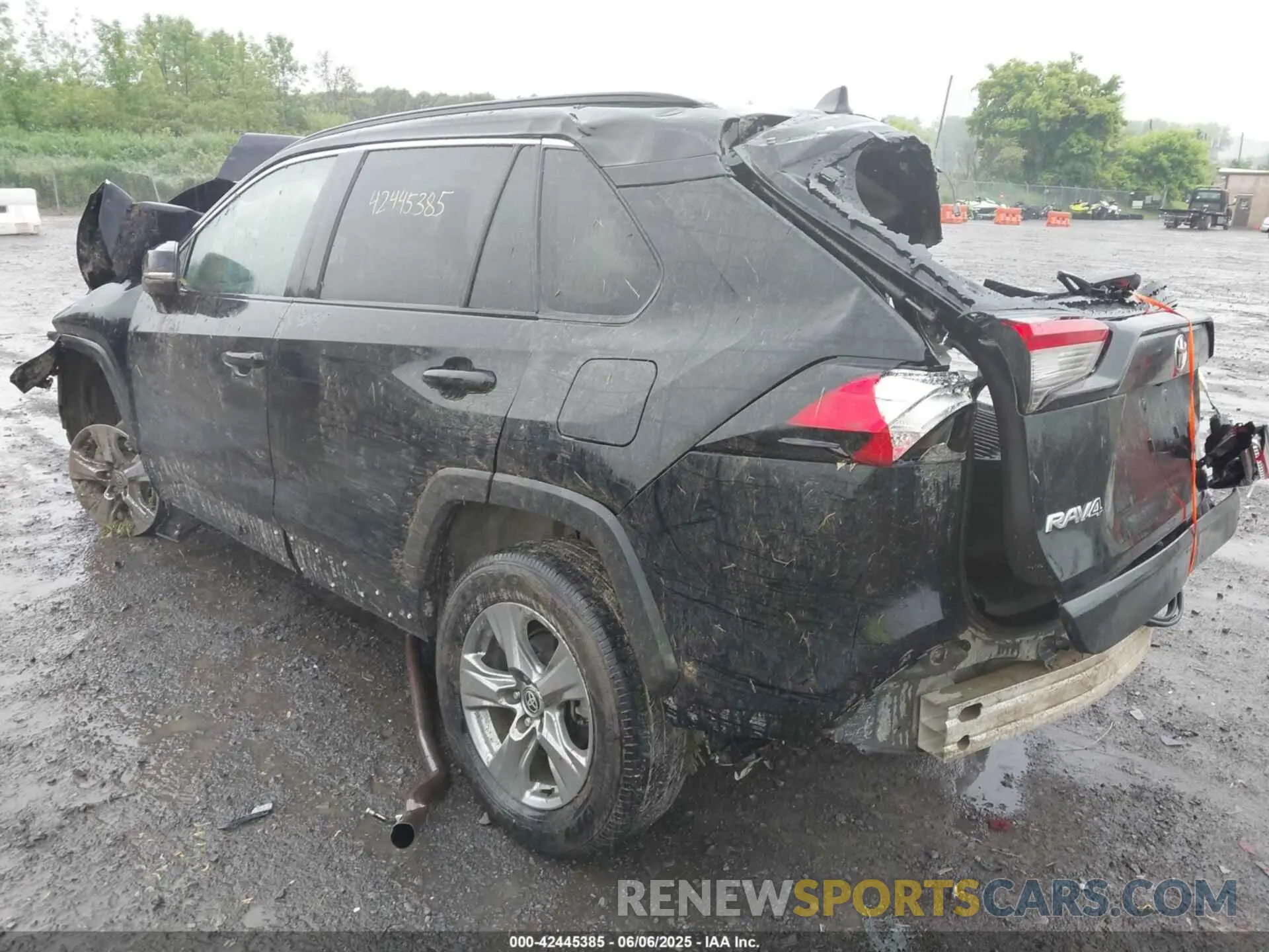 3 Photograph of a damaged car 2T3P1RFV8PC373362 TOYOTA RAV4 2023