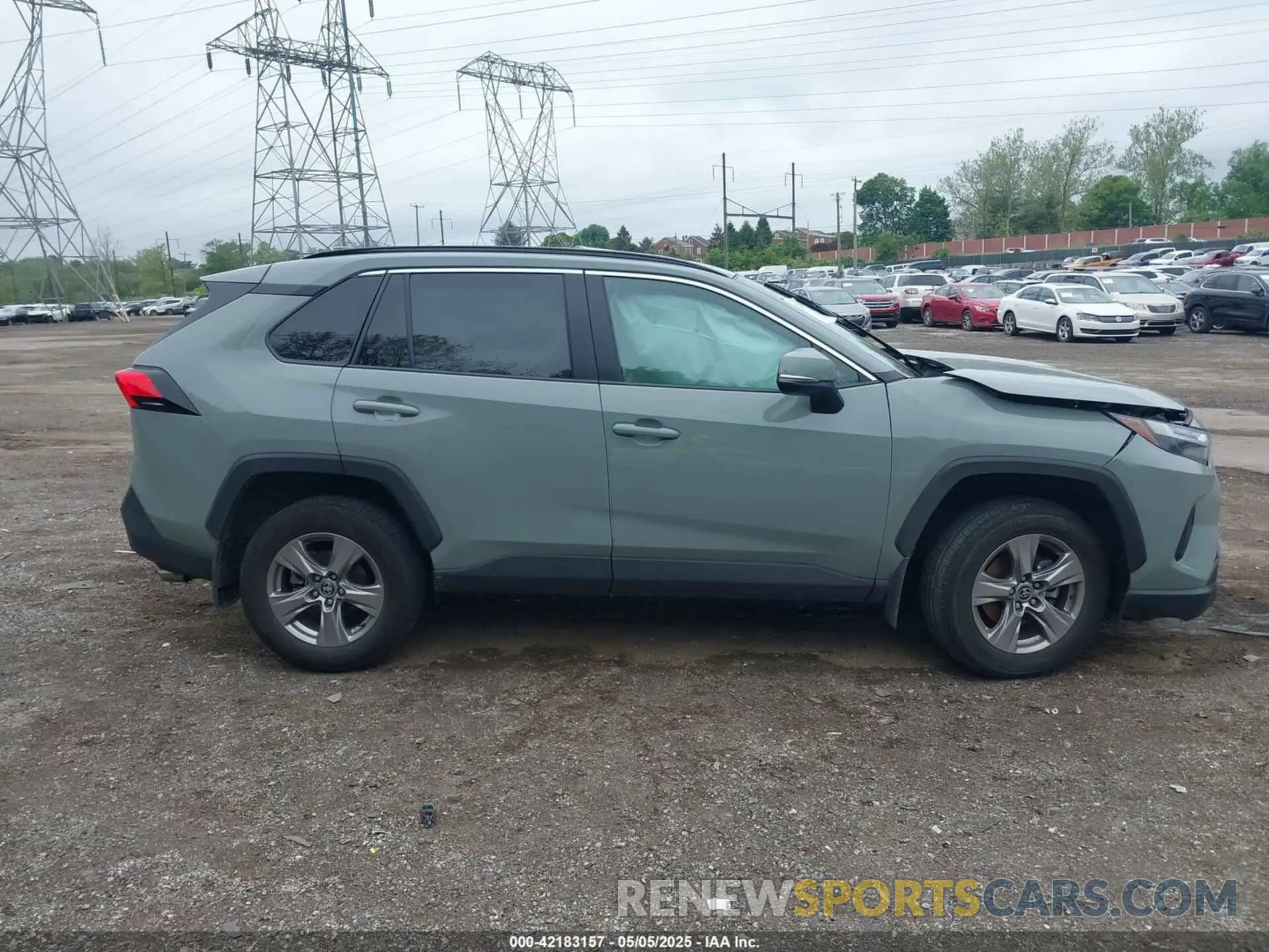 13 Photograph of a damaged car 2T3P1RFV8PW335712 TOYOTA RAV4 2023