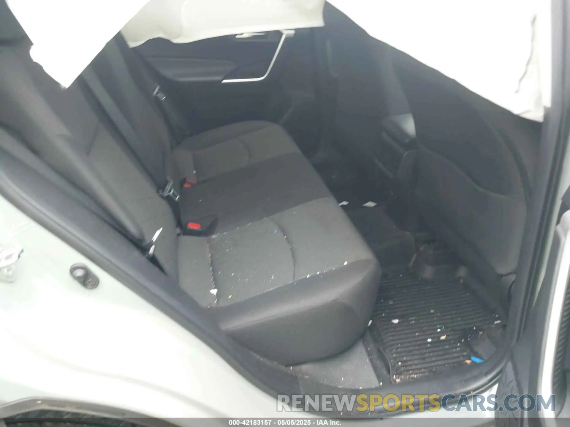 8 Photograph of a damaged car 2T3P1RFV8PW335712 TOYOTA RAV4 2023