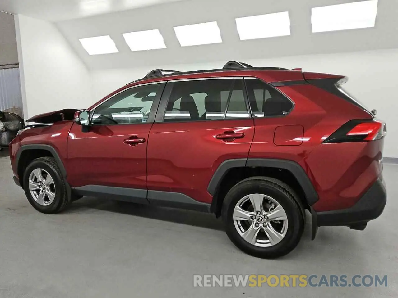 2 Photograph of a damaged car 2T3P1RFV8PW336777 TOYOTA RAV4 2023