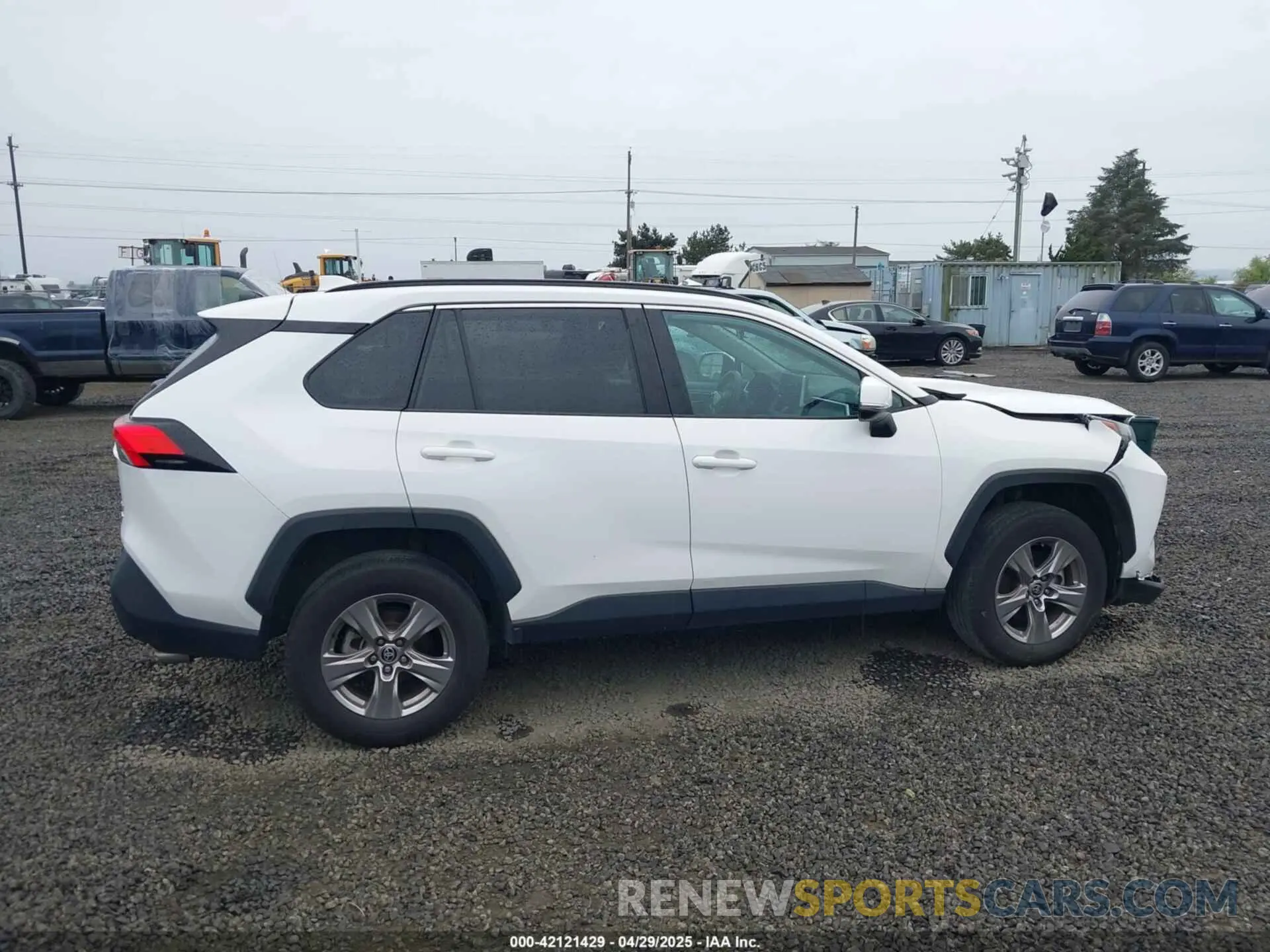13 Photograph of a damaged car 2T3P1RFV8PW345799 TOYOTA RAV4 2023