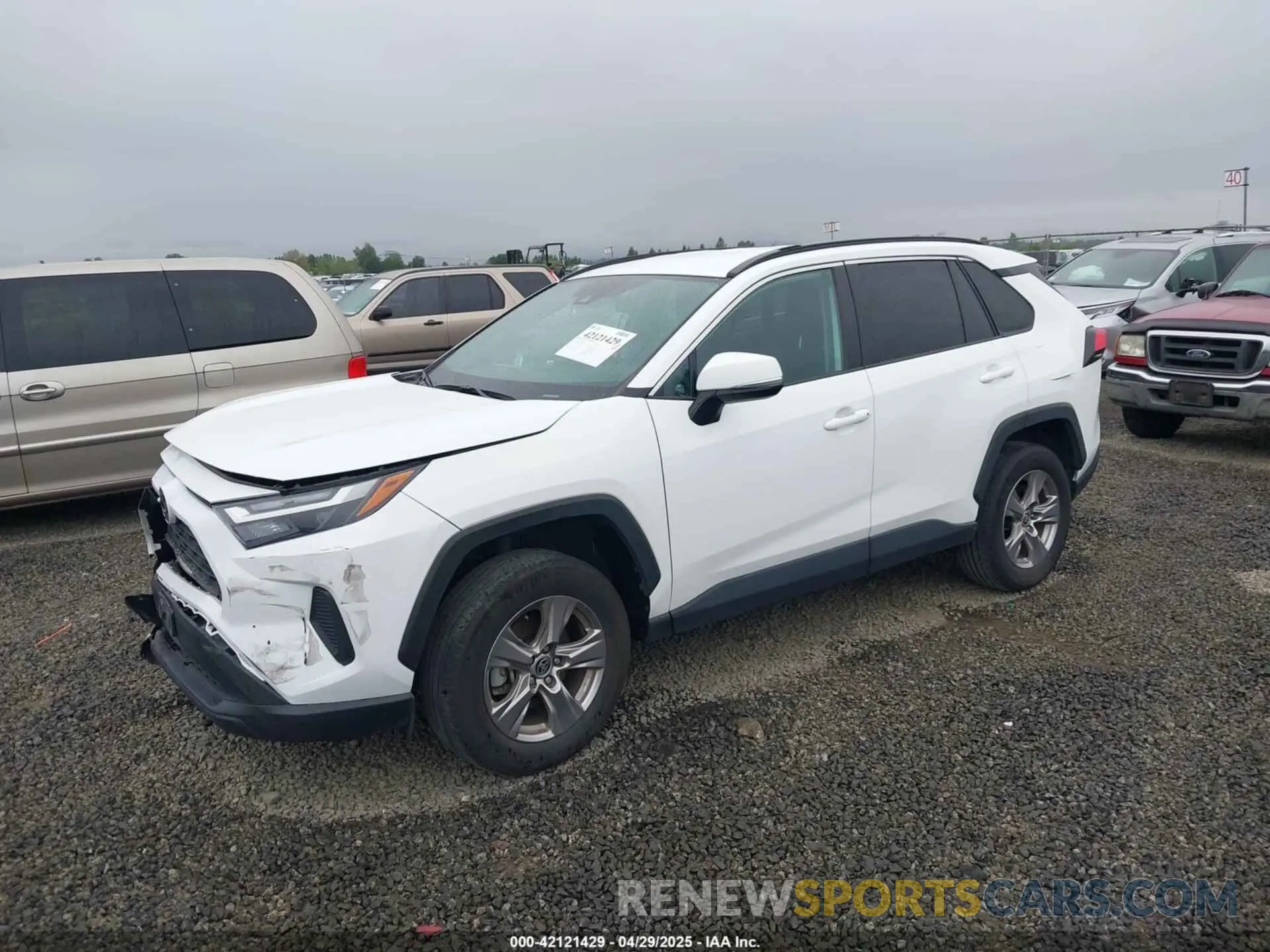 2 Photograph of a damaged car 2T3P1RFV8PW345799 TOYOTA RAV4 2023