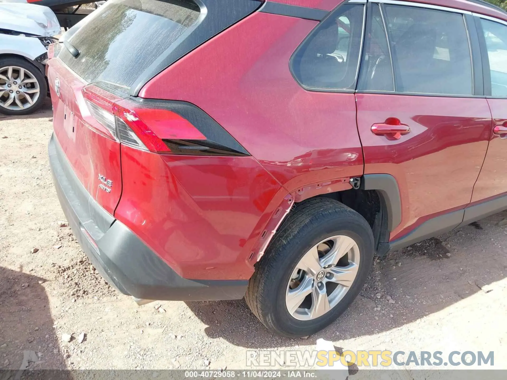 17 Photograph of a damaged car 2T3P1RFV8PW387499 TOYOTA RAV4 2023