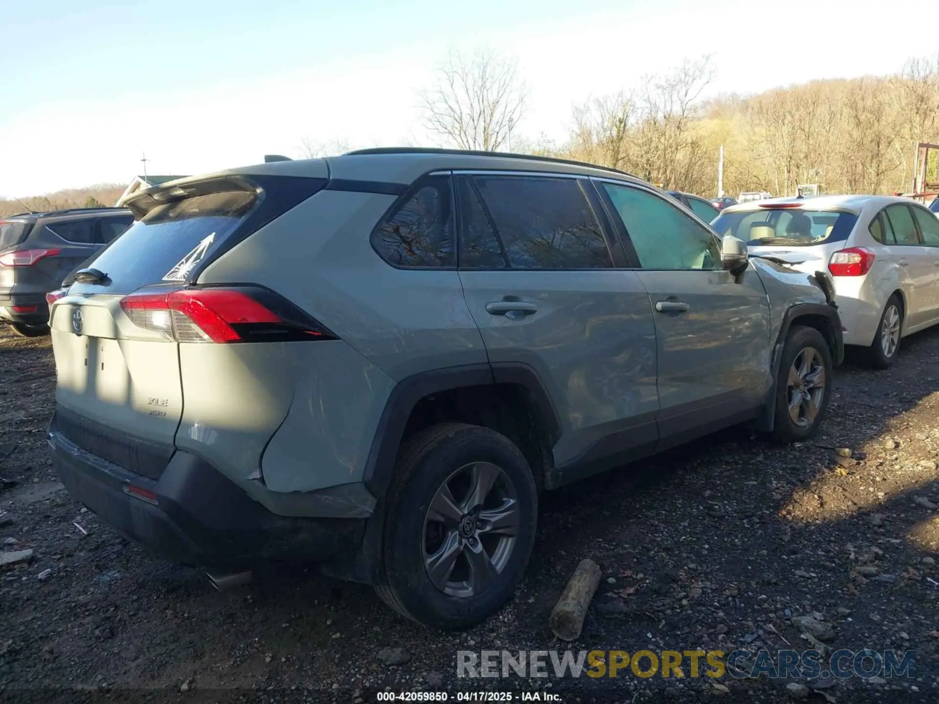 4 Photograph of a damaged car 2T3P1RFV8PW402471 TOYOTA RAV4 2023