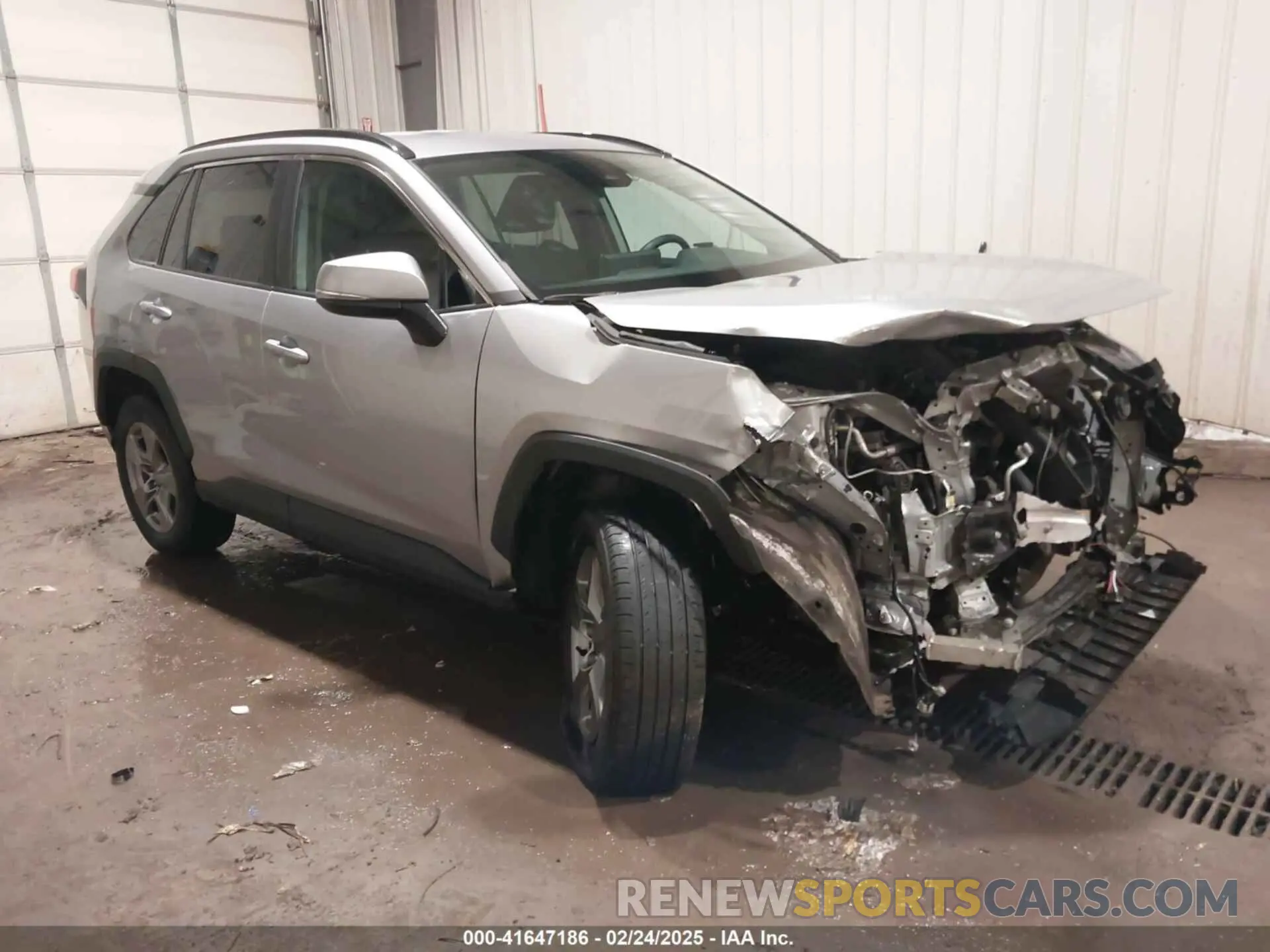 1 Photograph of a damaged car 2T3P1RFV9PC327717 TOYOTA RAV4 2023