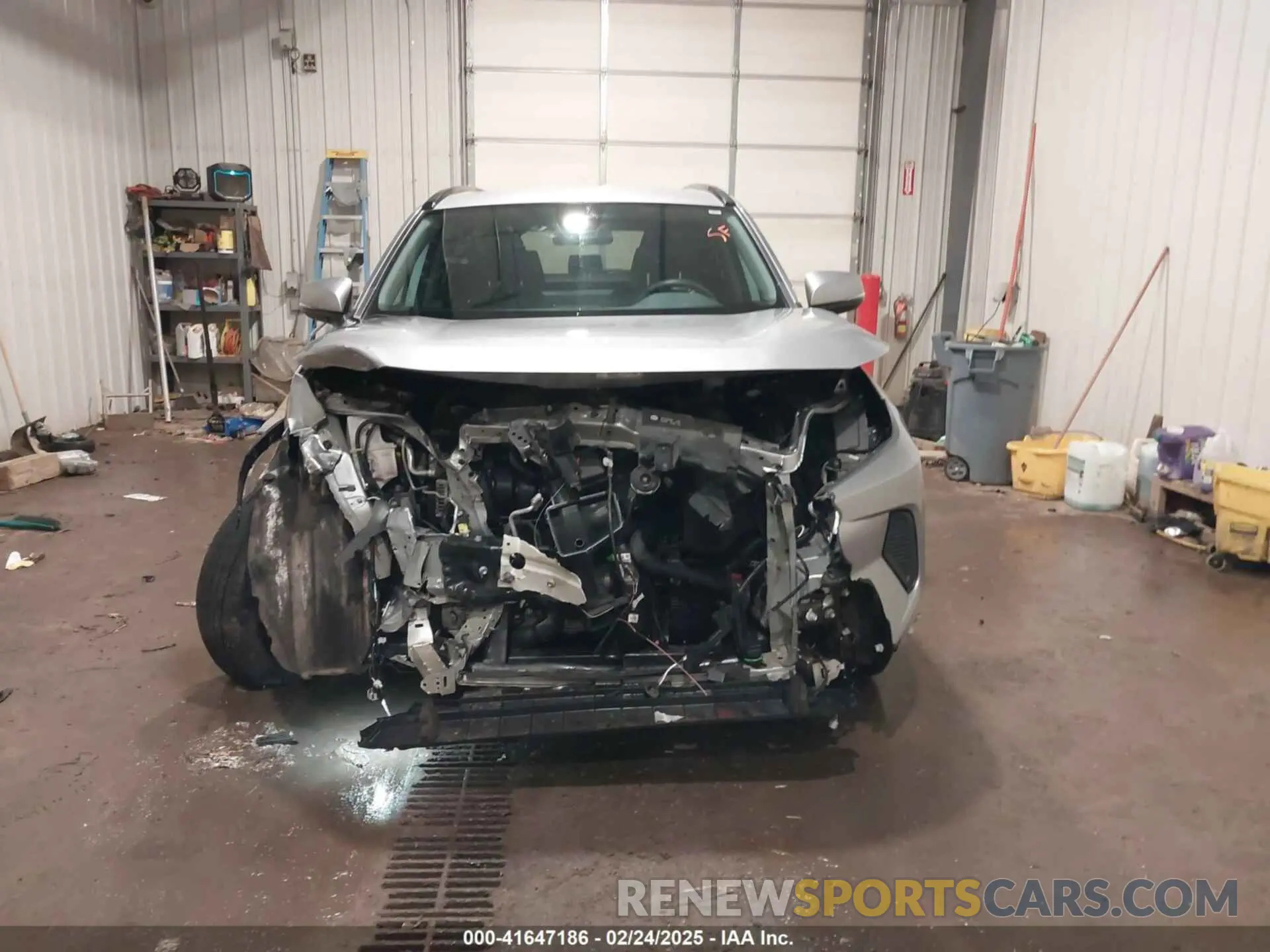 13 Photograph of a damaged car 2T3P1RFV9PC327717 TOYOTA RAV4 2023