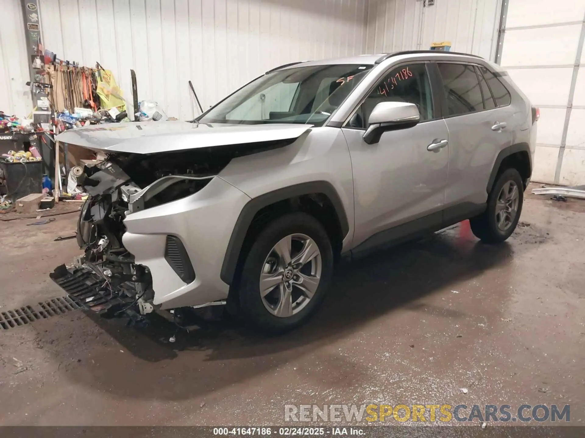 2 Photograph of a damaged car 2T3P1RFV9PC327717 TOYOTA RAV4 2023