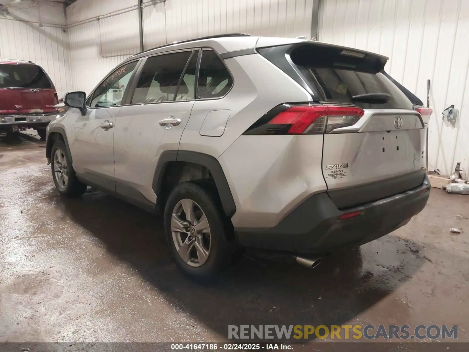 3 Photograph of a damaged car 2T3P1RFV9PC327717 TOYOTA RAV4 2023