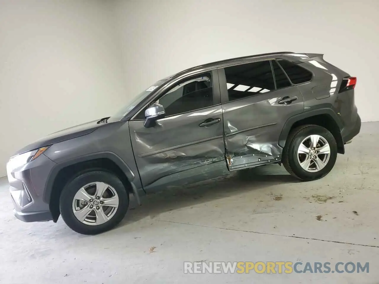 1 Photograph of a damaged car 2T3P1RFV9PC338278 TOYOTA RAV4 2023