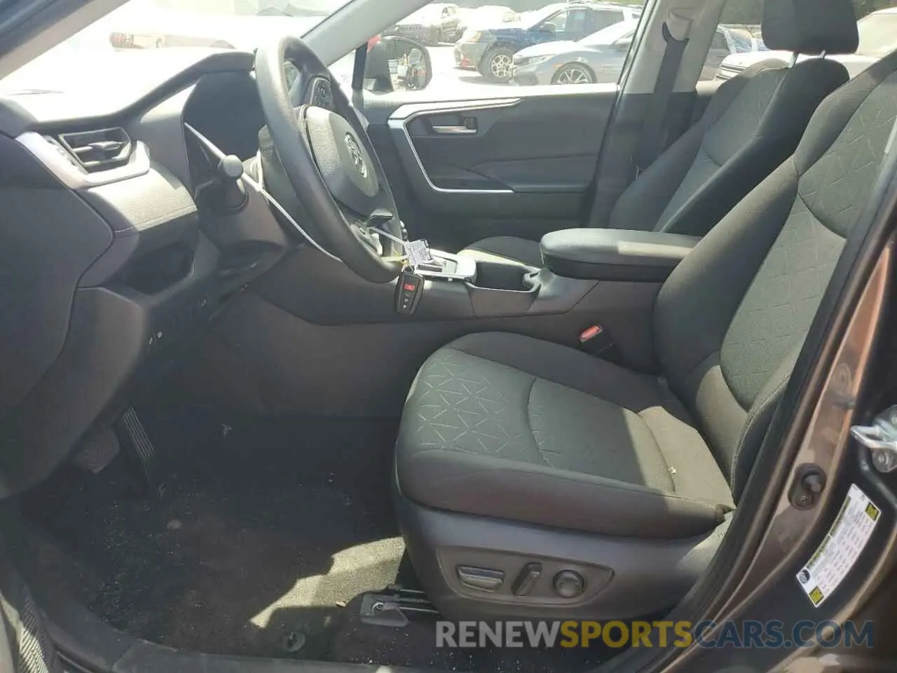 7 Photograph of a damaged car 2T3P1RFV9PW375622 TOYOTA RAV4 2023