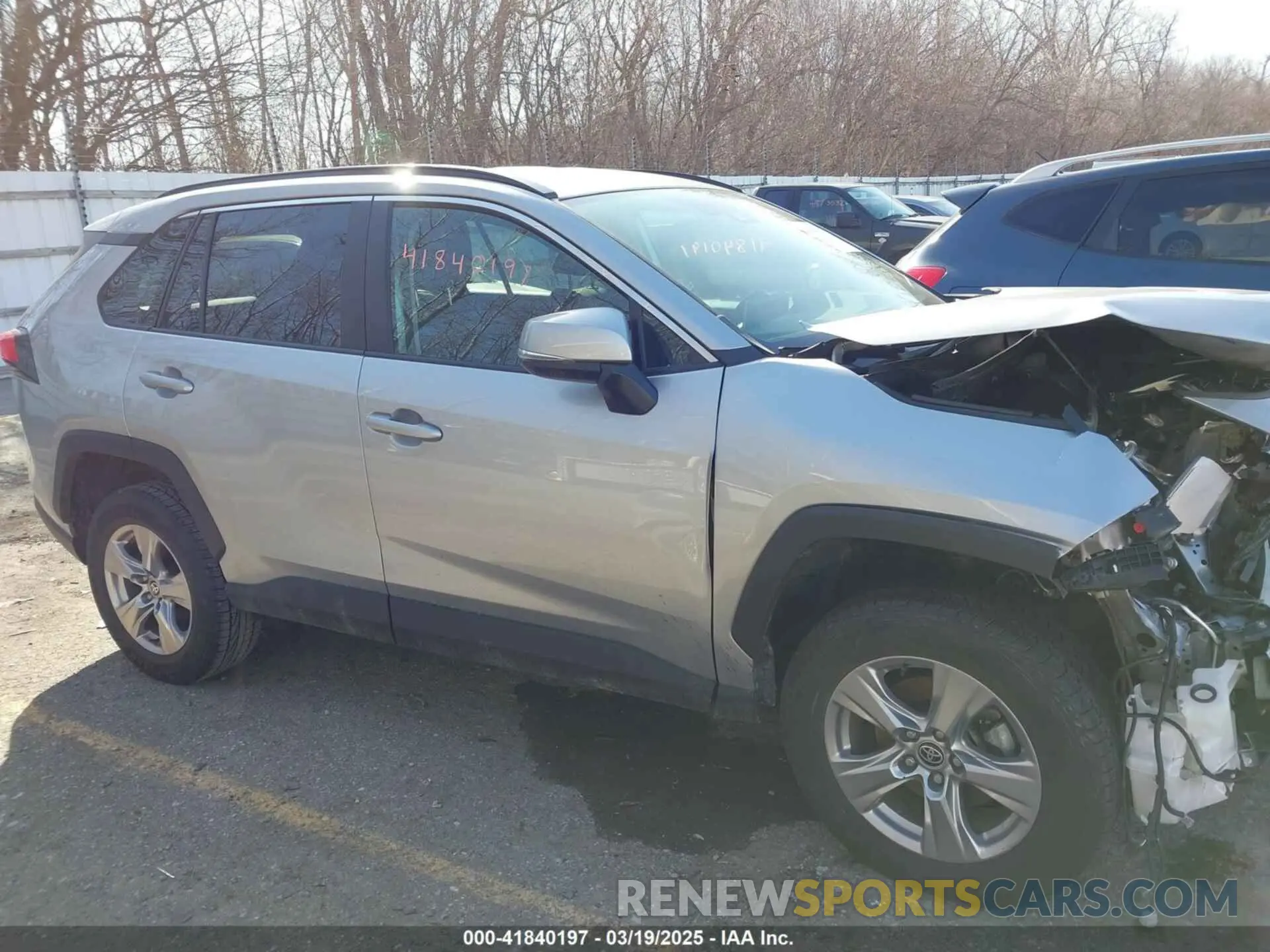 13 Photograph of a damaged car 2T3P1RFVXPC335339 TOYOTA RAV4 2023