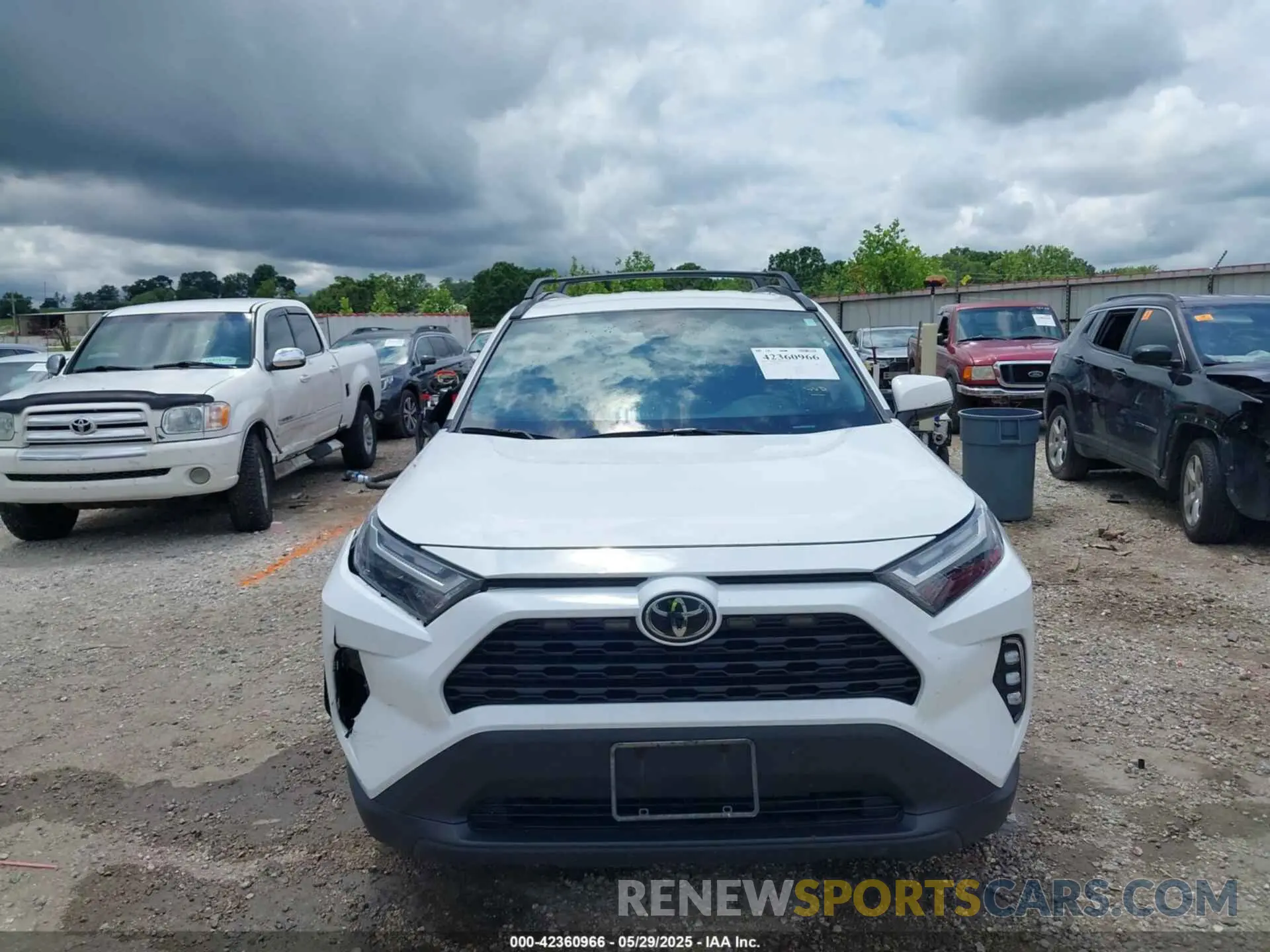 12 Photograph of a damaged car 2T3P1RFVXPW356030 TOYOTA RAV4 2023