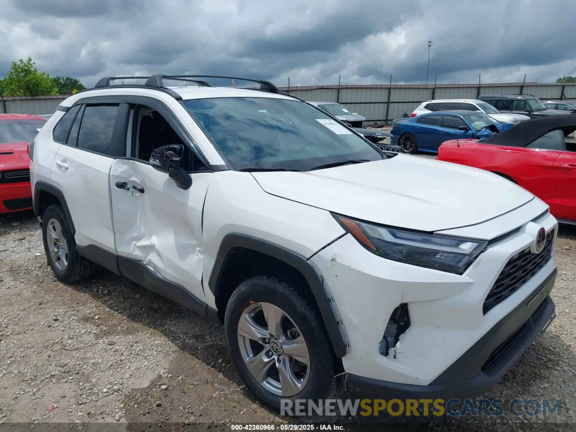 6 Photograph of a damaged car 2T3P1RFVXPW356030 TOYOTA RAV4 2023