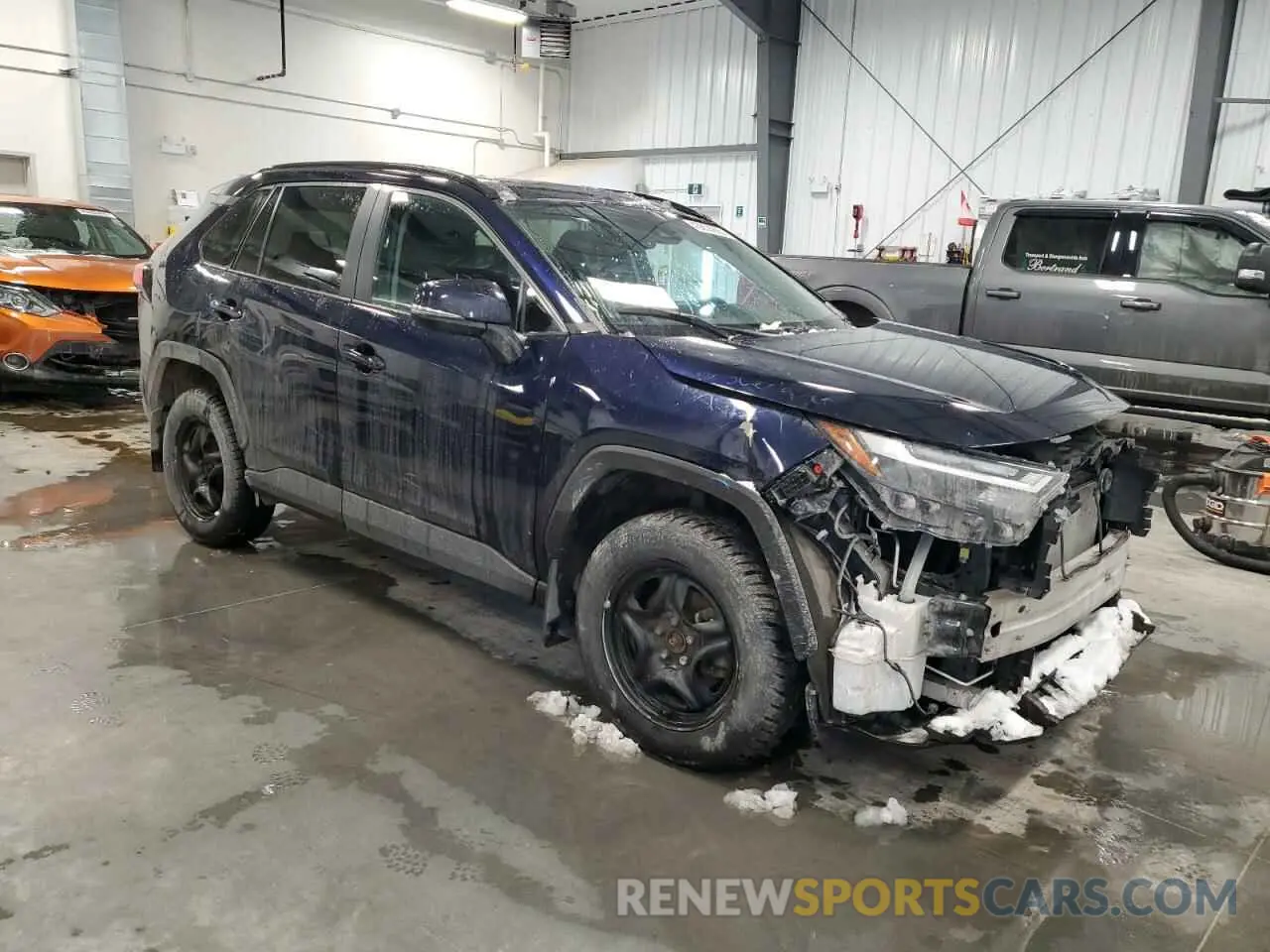 4 Photograph of a damaged car 2T3R1RFV2PW353664 TOYOTA RAV4 2023