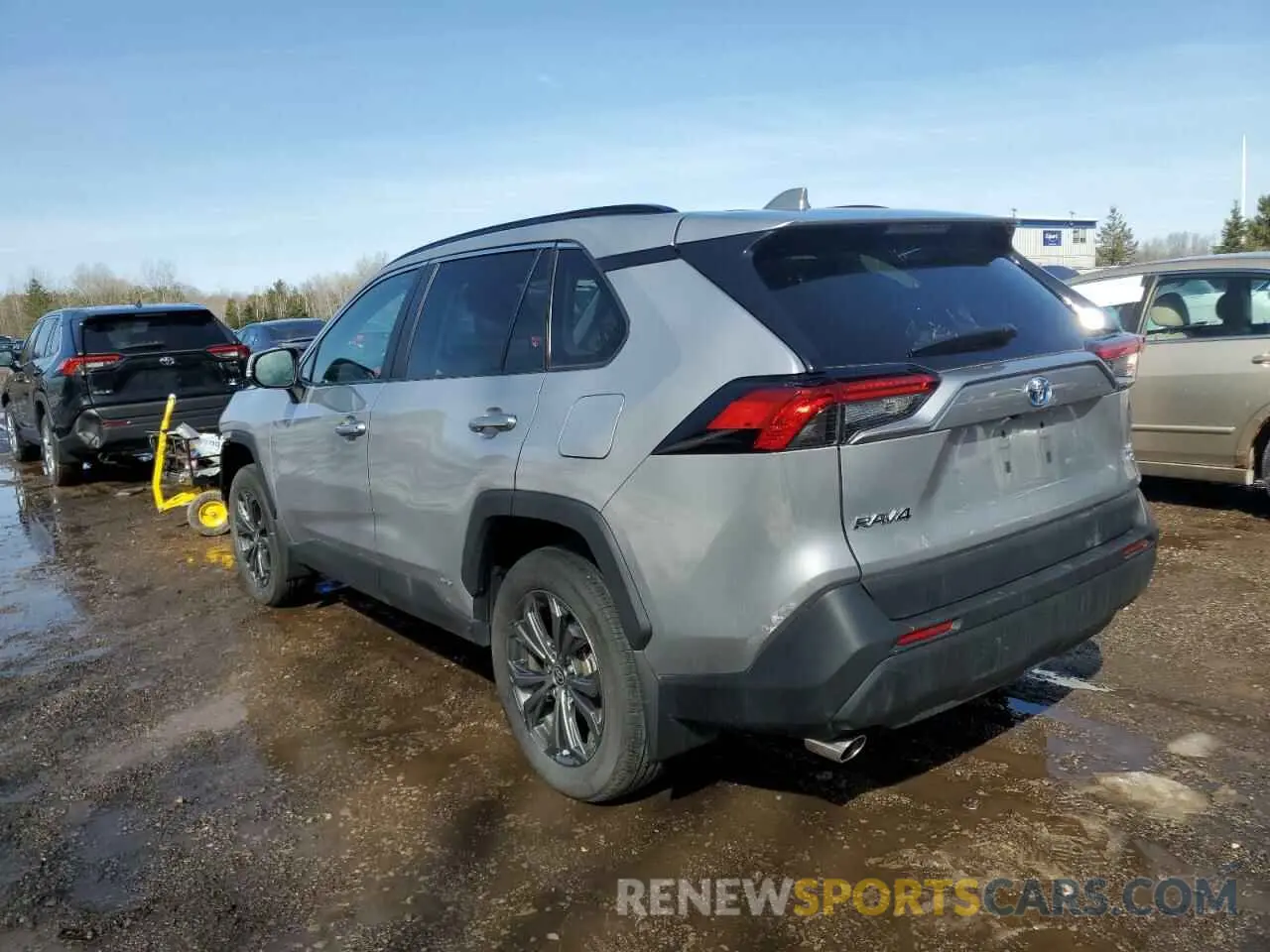 2 Photograph of a damaged car 2T3RWRFV3PW184028 TOYOTA RAV4 2023