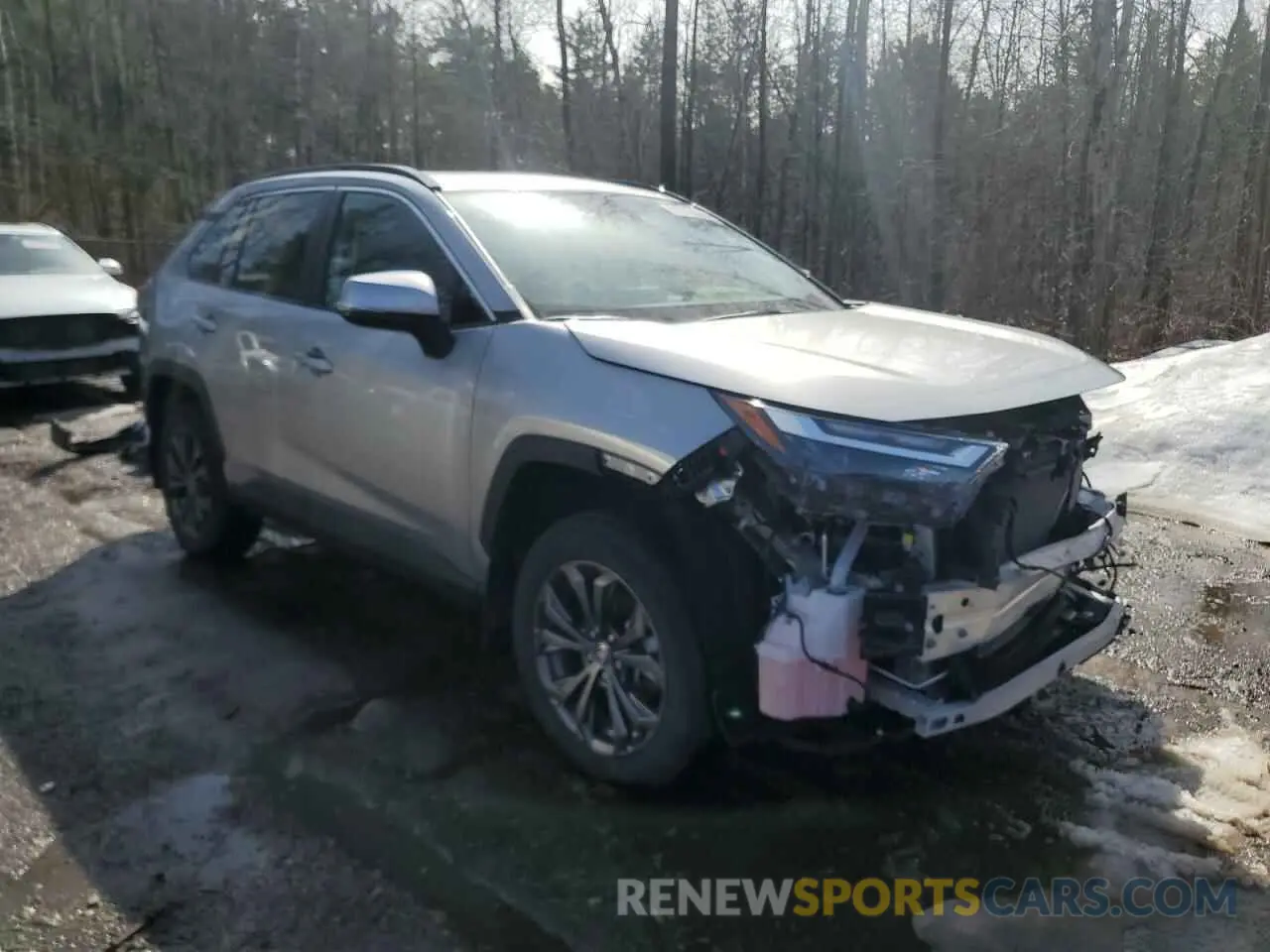 4 Photograph of a damaged car 2T3RWRFV3PW184028 TOYOTA RAV4 2023