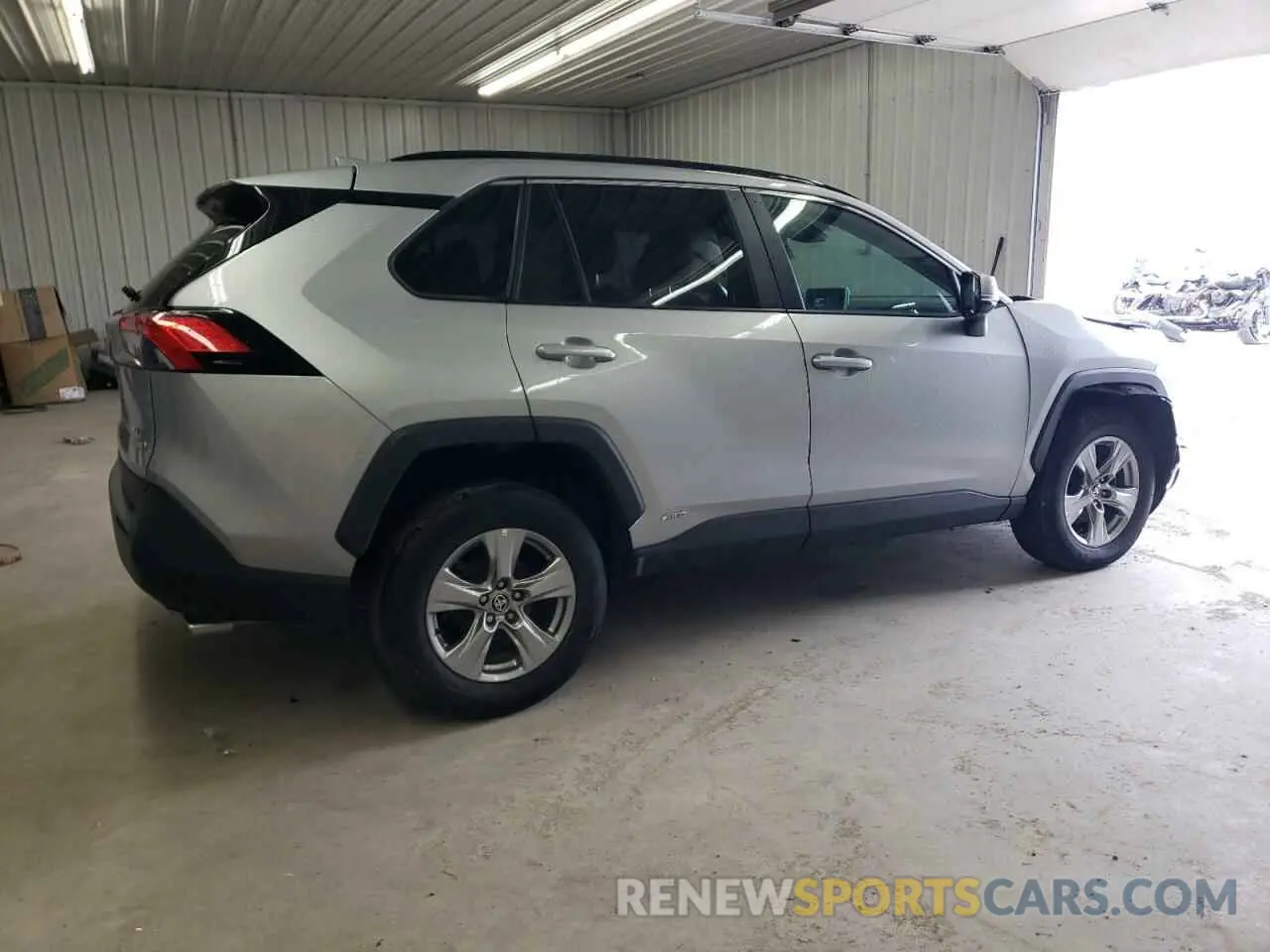3 Photograph of a damaged car 2T3RWRFV4PW178402 TOYOTA RAV4 2023