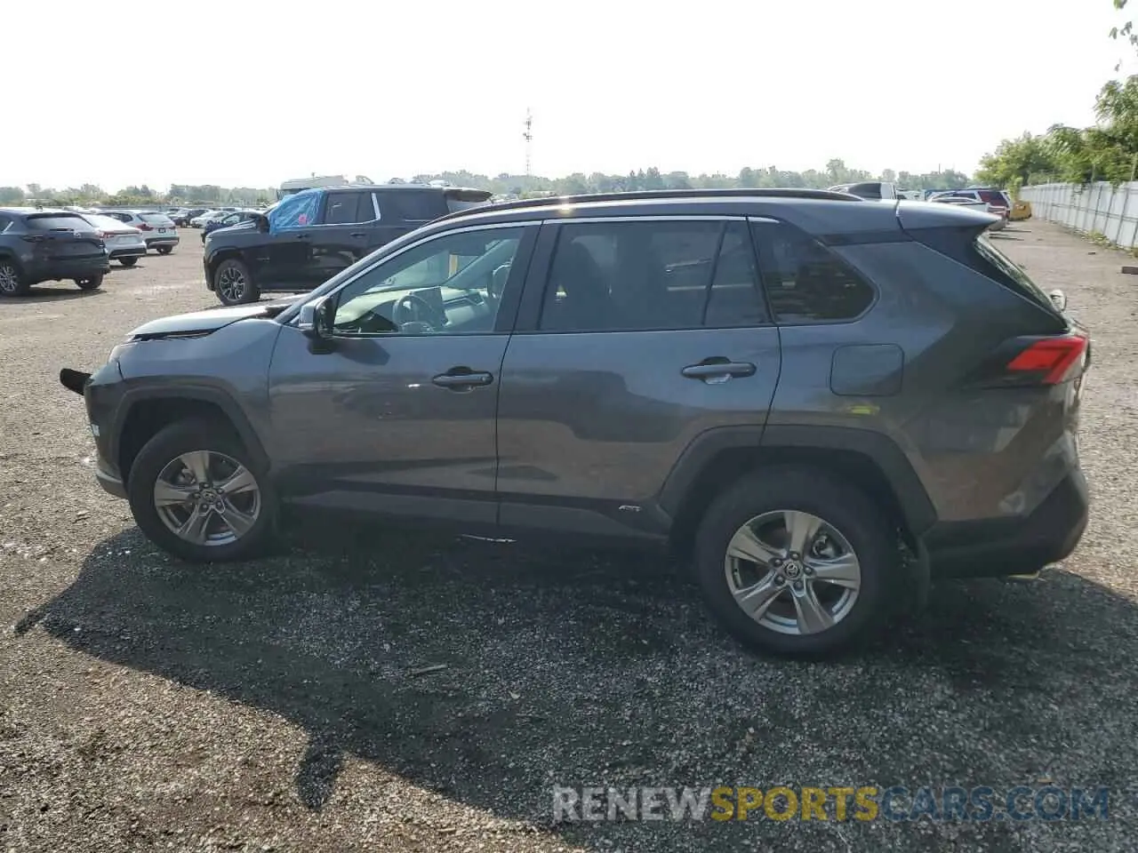 2 Photograph of a damaged car 2T3RWRFV5PW180725 TOYOTA RAV4 2023