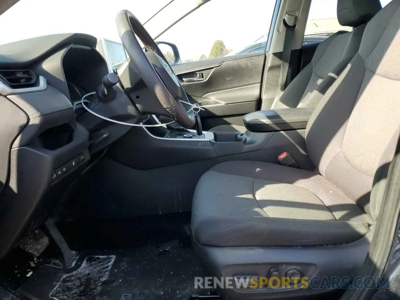 7 Photograph of a damaged car 2T3RWRFV8PW150960 TOYOTA RAV4 2023