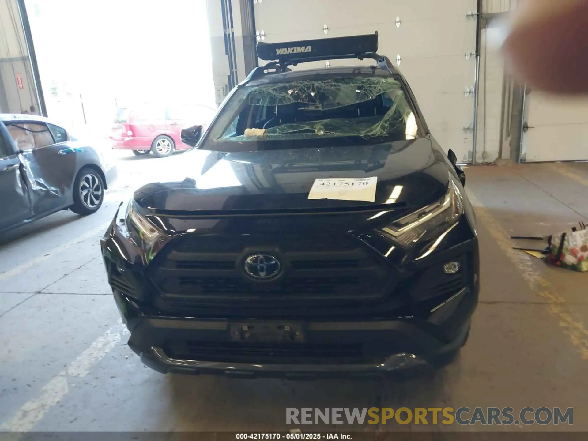 13 Photograph of a damaged car 2T3S1RFV1PW333231 TOYOTA RAV4 2023