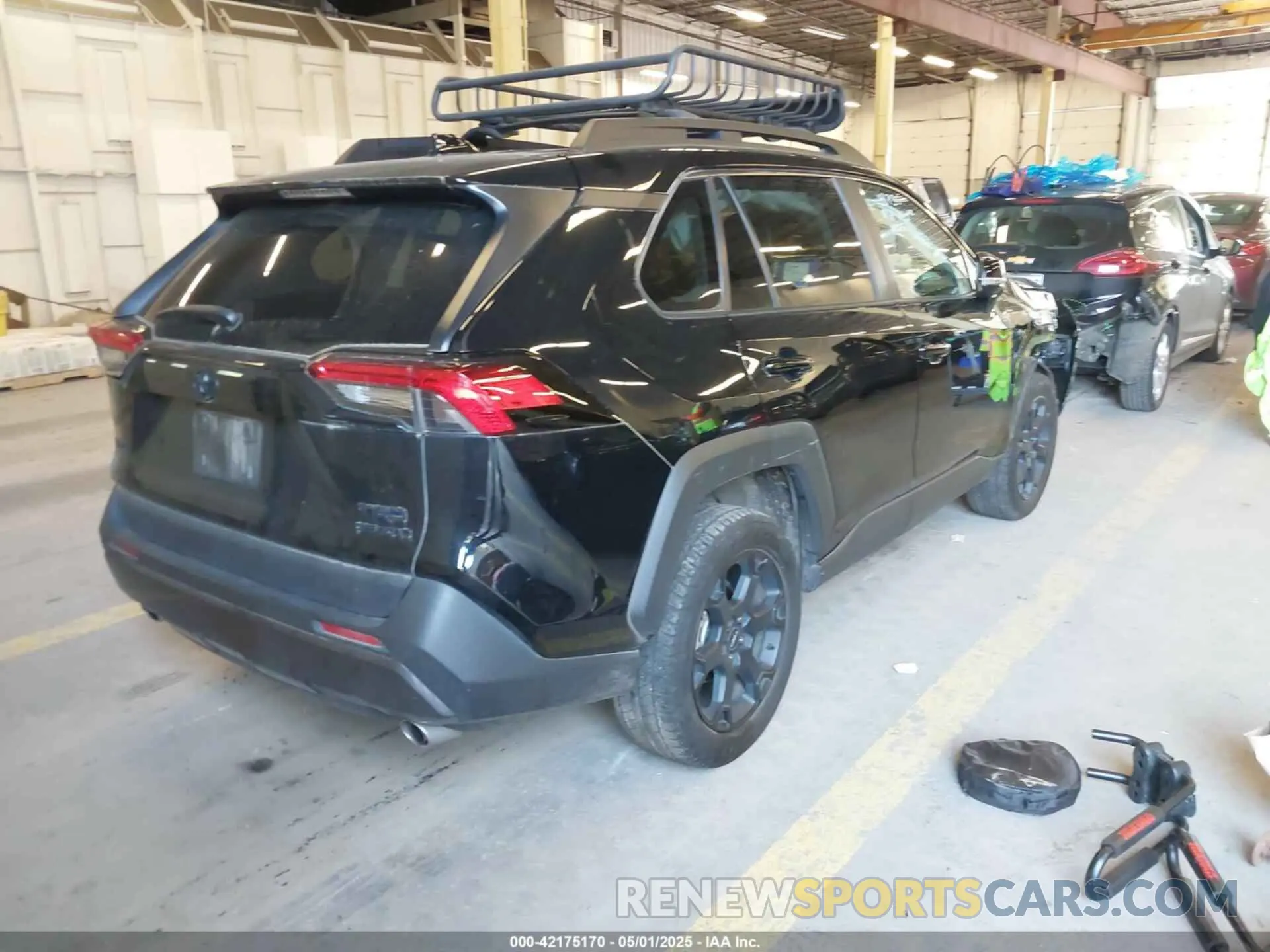 4 Photograph of a damaged car 2T3S1RFV1PW333231 TOYOTA RAV4 2023