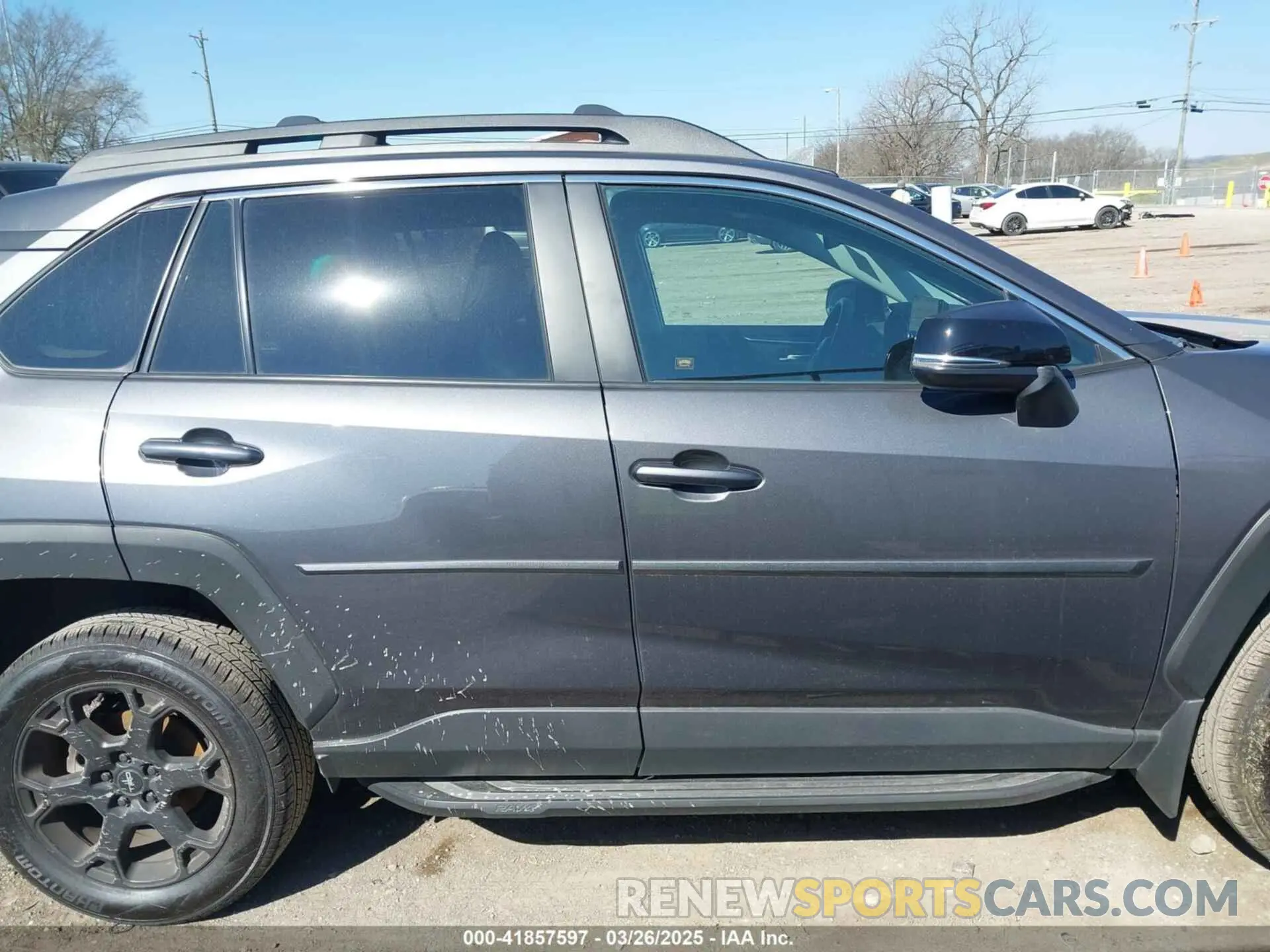 13 Photograph of a damaged car 2T3S1RFV3PW349334 TOYOTA RAV4 2023