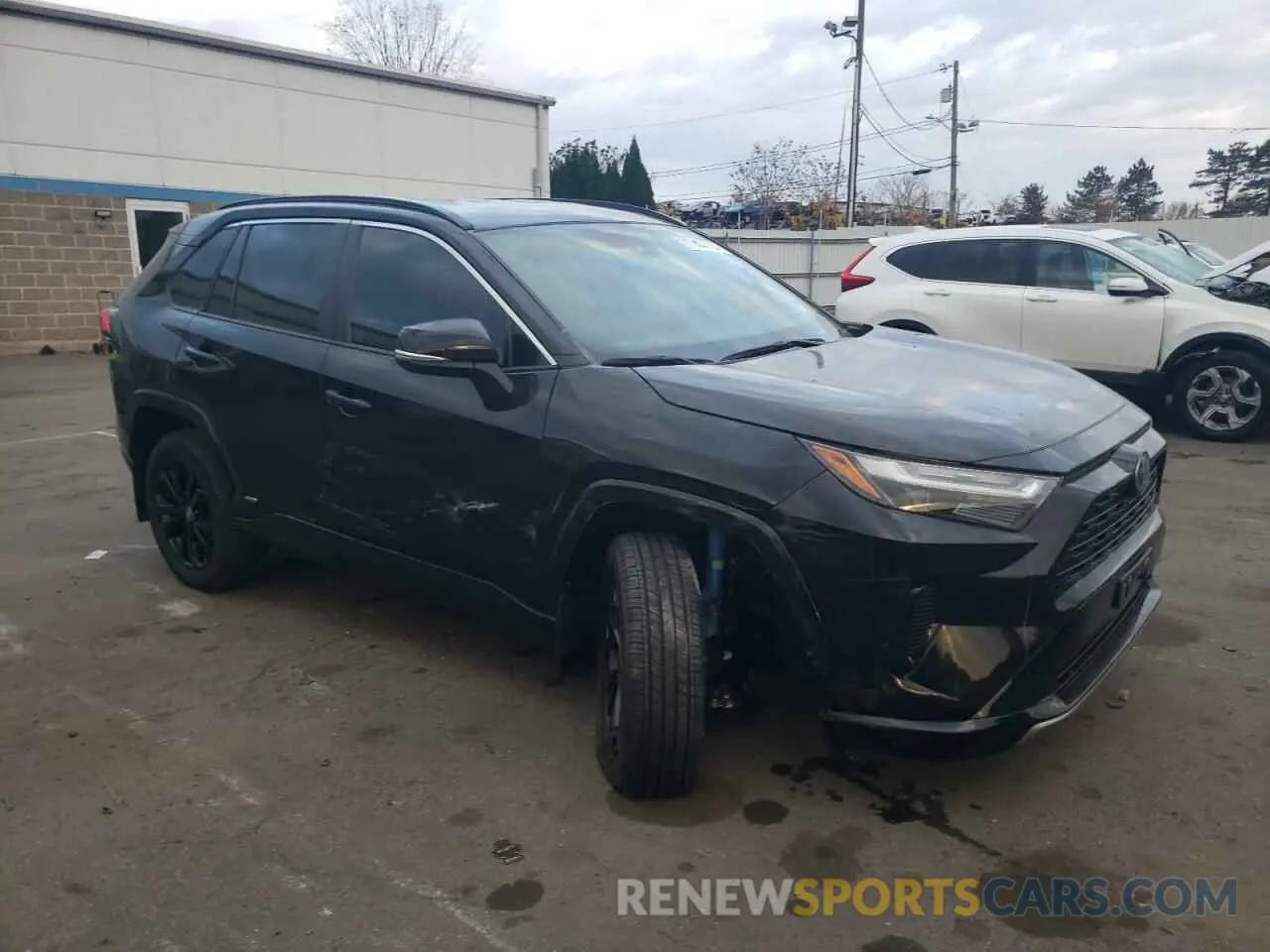 4 Photograph of a damaged car 2T3T6RFV9PW043101 TOYOTA RAV4 2023