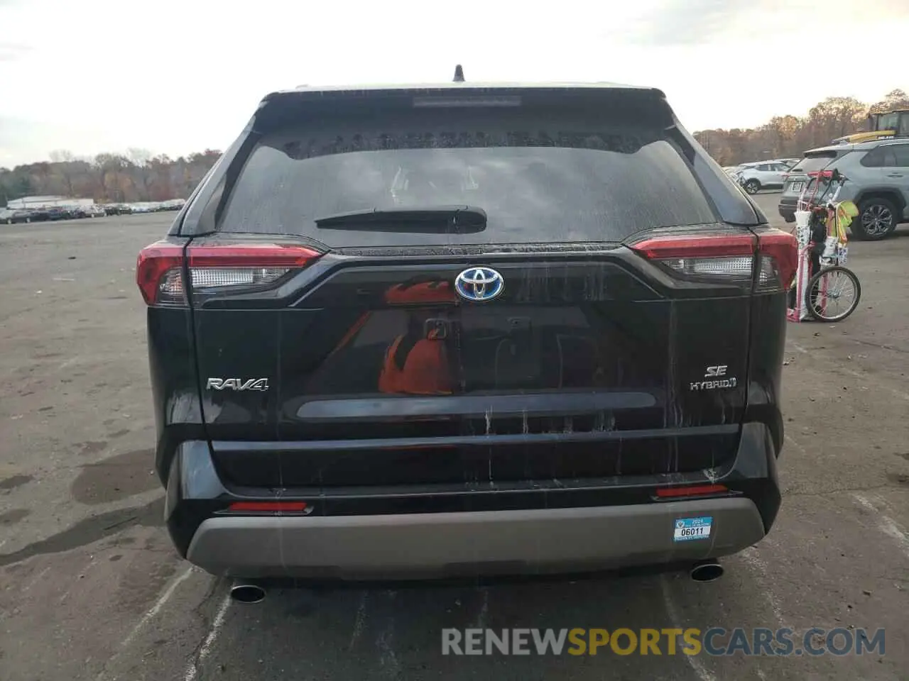 6 Photograph of a damaged car 2T3T6RFV9PW043101 TOYOTA RAV4 2023