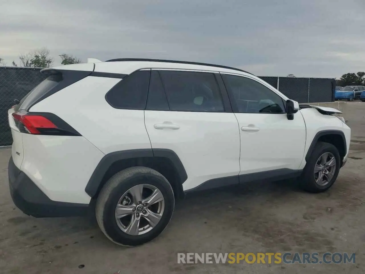 3 Photograph of a damaged car 2T3W1RFV0PC220325 TOYOTA RAV4 2023