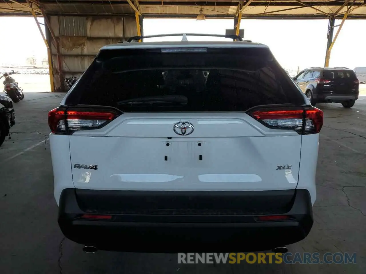 6 Photograph of a damaged car 2T3W1RFV0PC236010 TOYOTA RAV4 2023